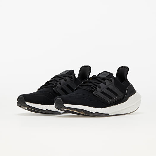 Men's shoes adidas UltraBOOST 22 Core Black/ Core Black/ Ftw White (GX3062)  | Footshop