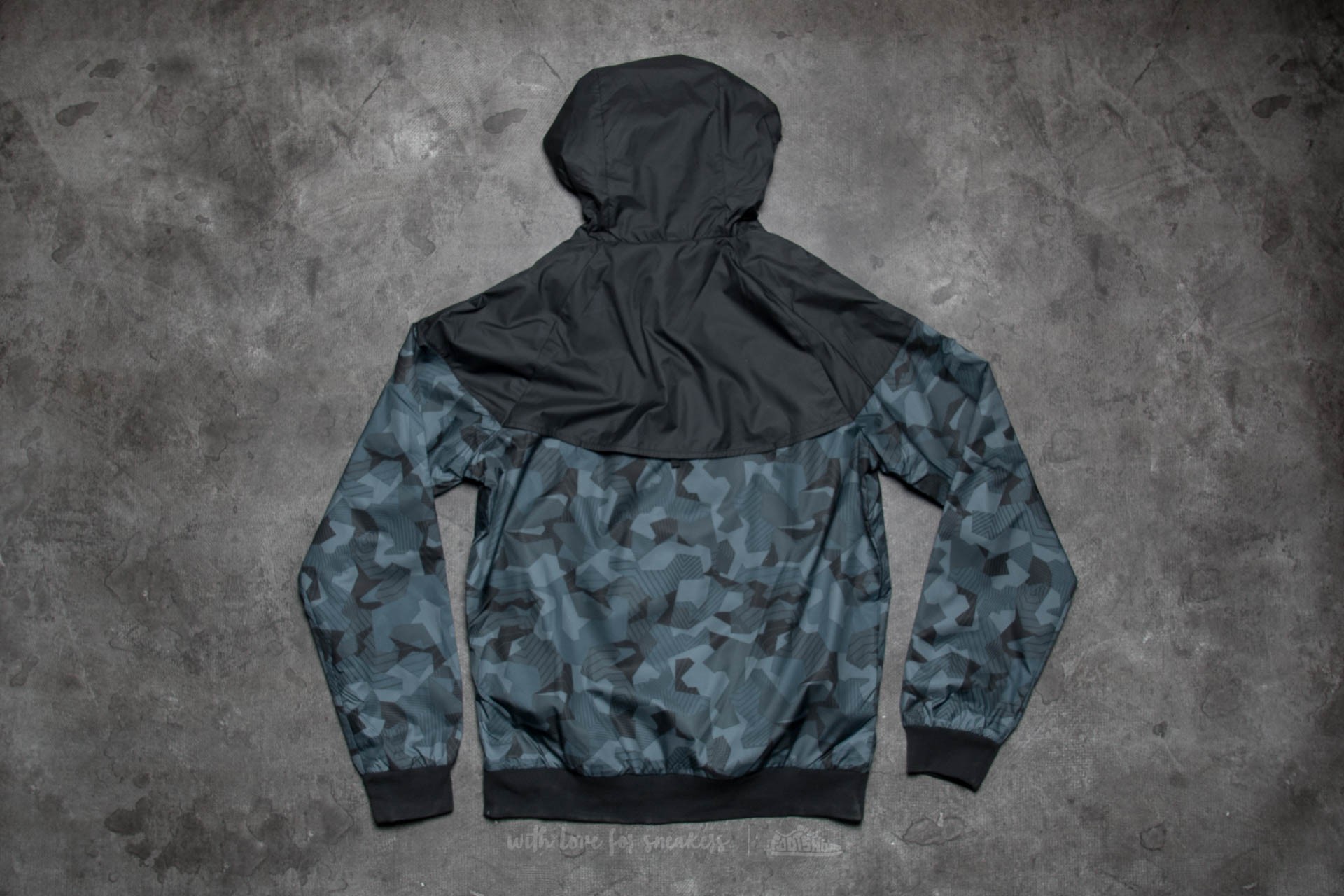Nike badlands top camo windbreaker