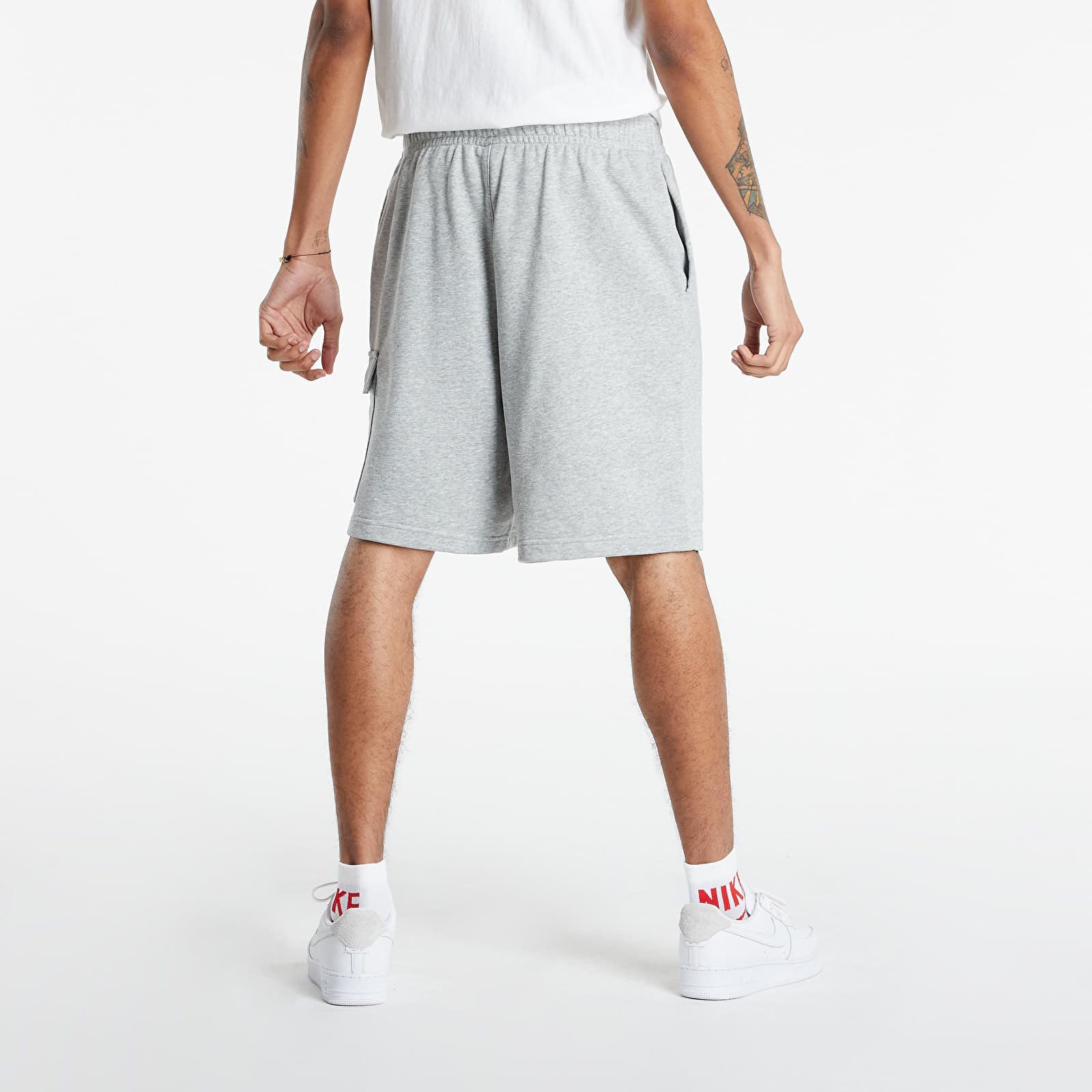 Kratke hlače  Nike Sportswear Club Men's French Terry Cargo Shorts Dk Grey Heather/ Matte Silver/ White