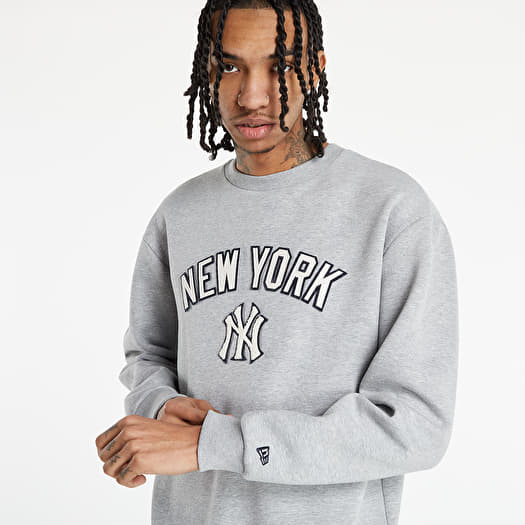 New Era MLB Heritage Patch Oversized Crew Neck Sweatshirt New York Yankees