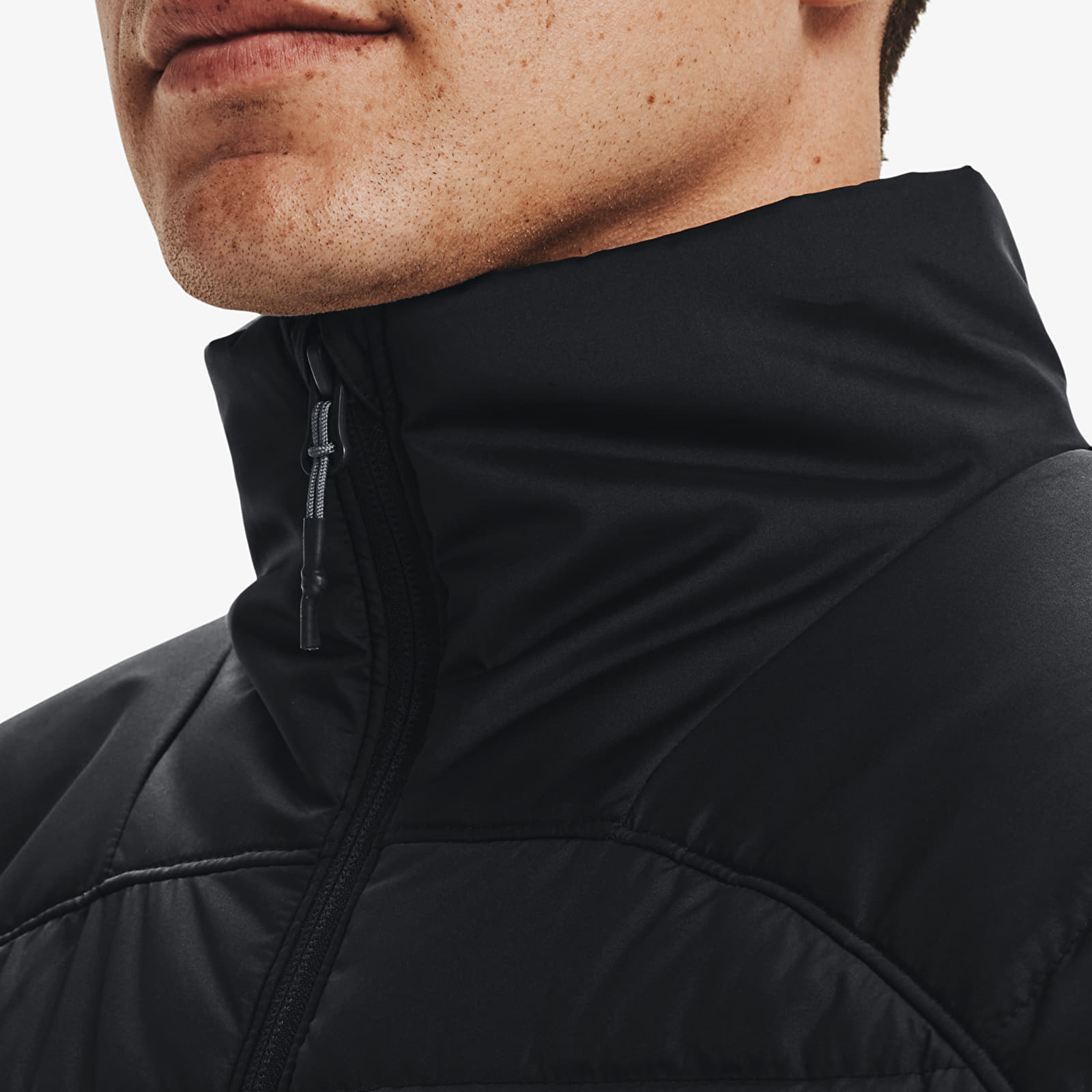 Casacos Under Armour Insulate Jkt Black/ Pitch Gray (1364907-001 ...