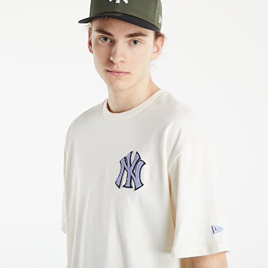 T shirts New Era MLB Heritage Patch Oversized T Shirt New York Yankees Off White Footshop