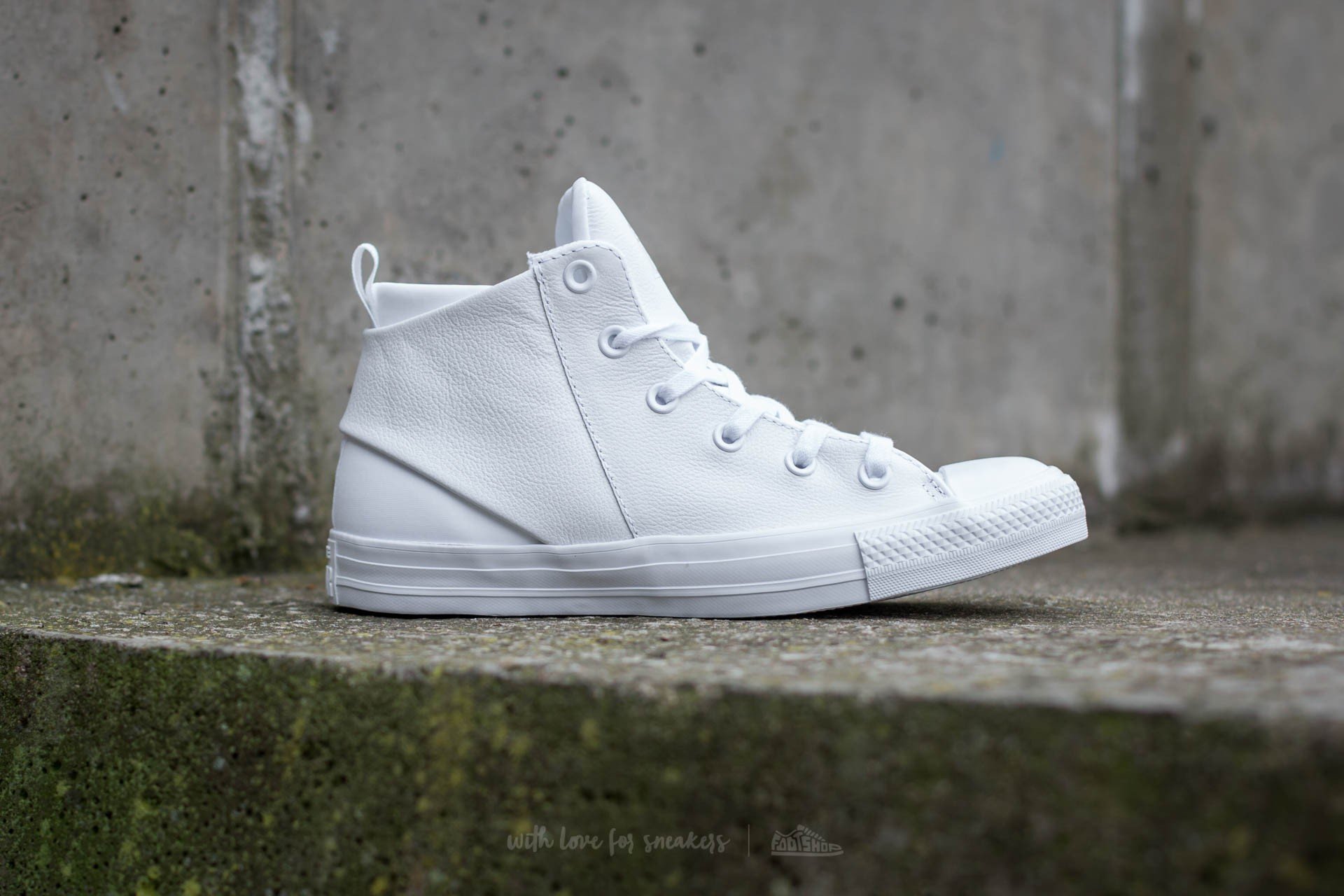 Women's shoes Converse Chuck Taylor All Star Sloane Monochrome Leather White/ White/ White