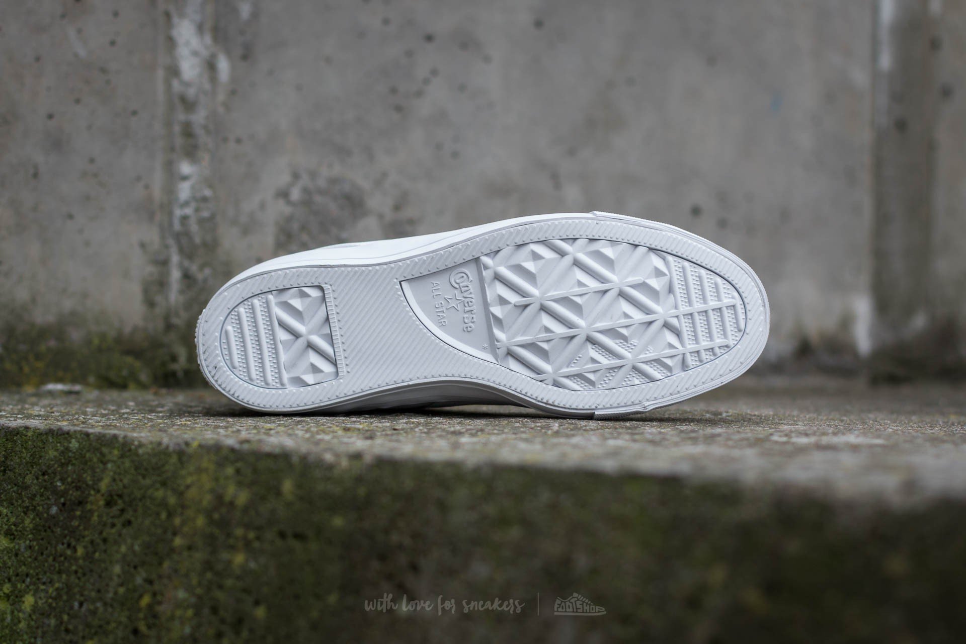 Women's shoes Converse Chuck Taylor All Star Sloane Monochrome Leather White/ White/ White