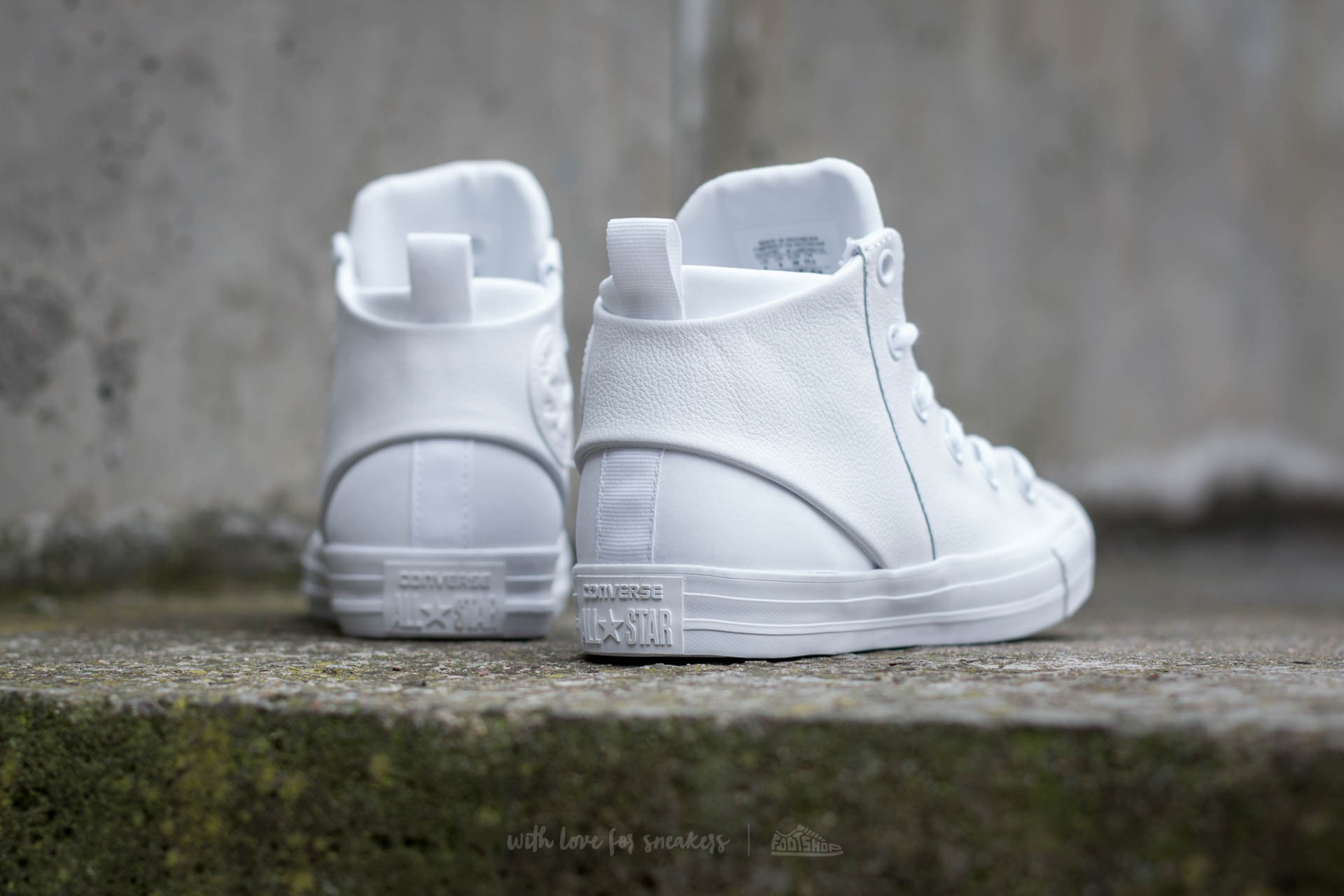 Women s shoes Converse Chuck Taylor All Star Sloane Monochrome Leather White White White Footshop