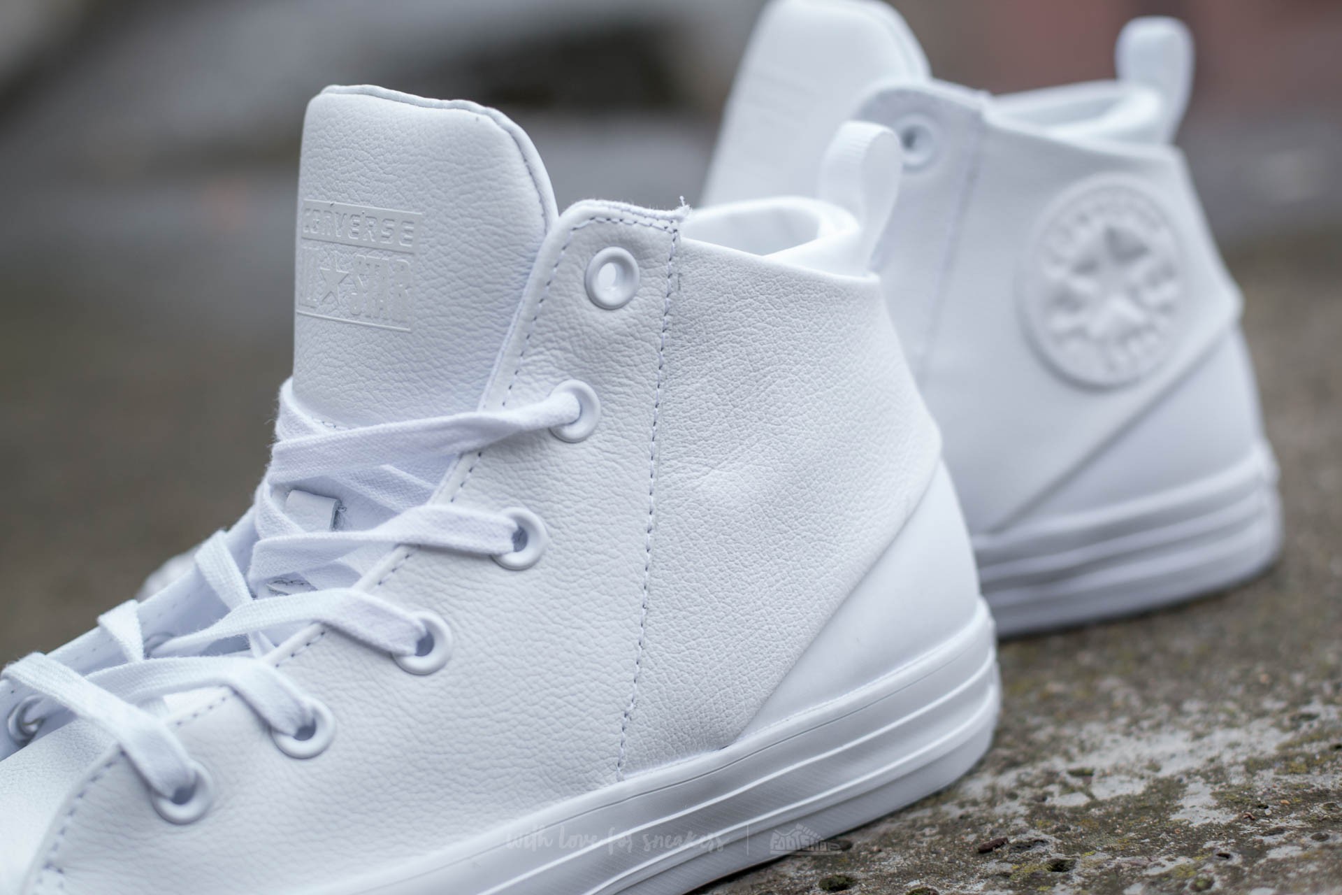 Women s shoes Converse Chuck Taylor All Star Sloane Monochrome Leather White White White Footshop