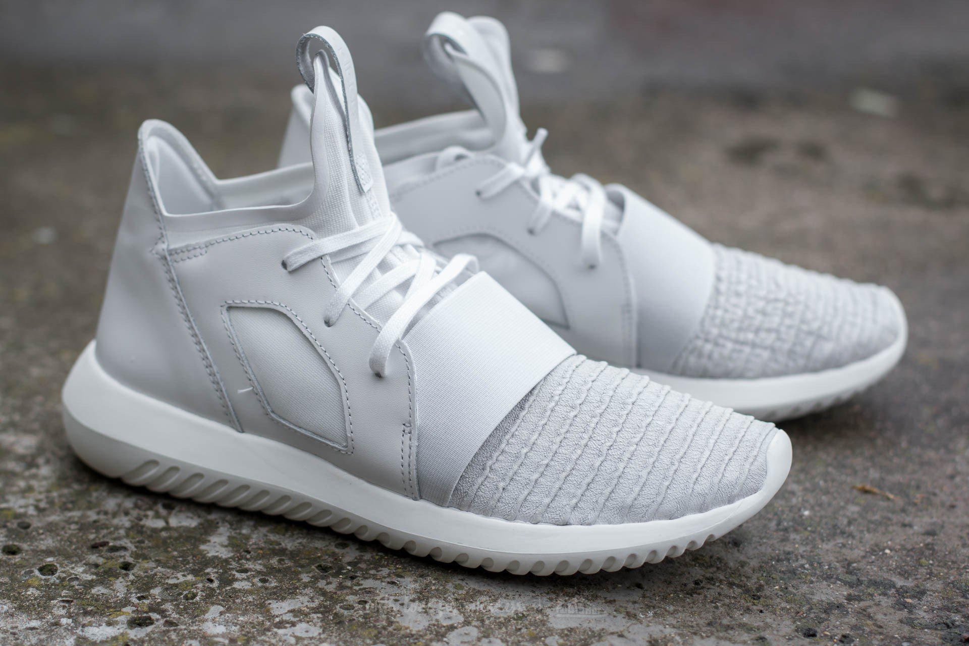 Moteriška avalynė adidas Tubular Defiant W Crystal White/ Crystal White/ Off White