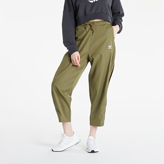 Adidas pantalon chino queen online
