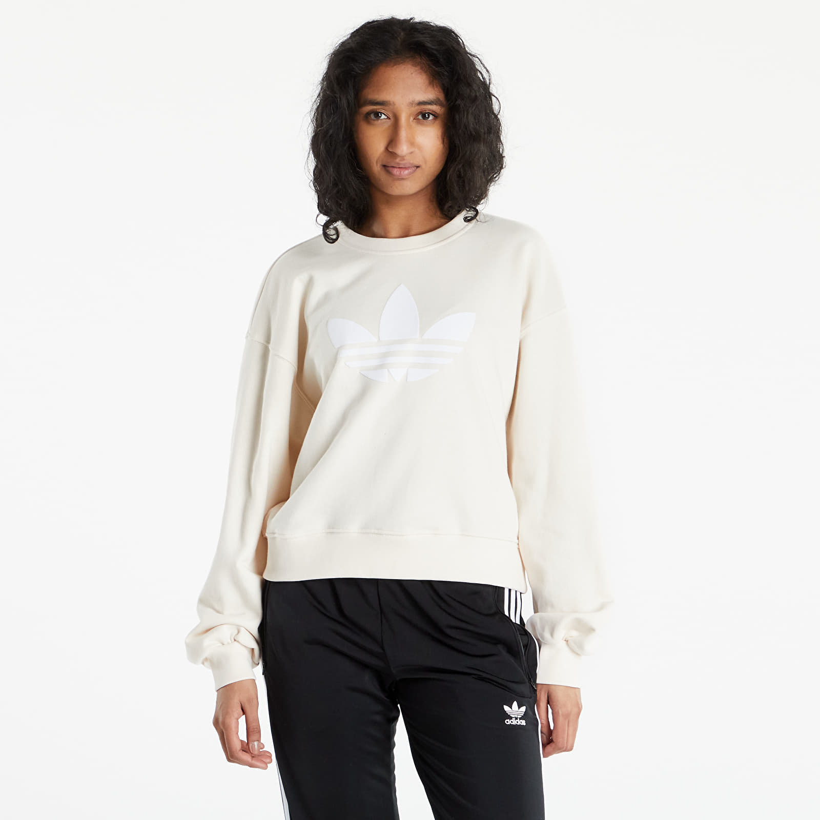 Womens adidas 2025 white sweatshirt