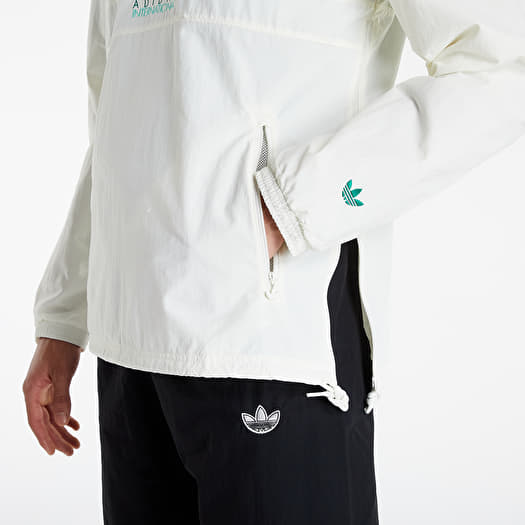 Adidas windbreaker deals jd sports