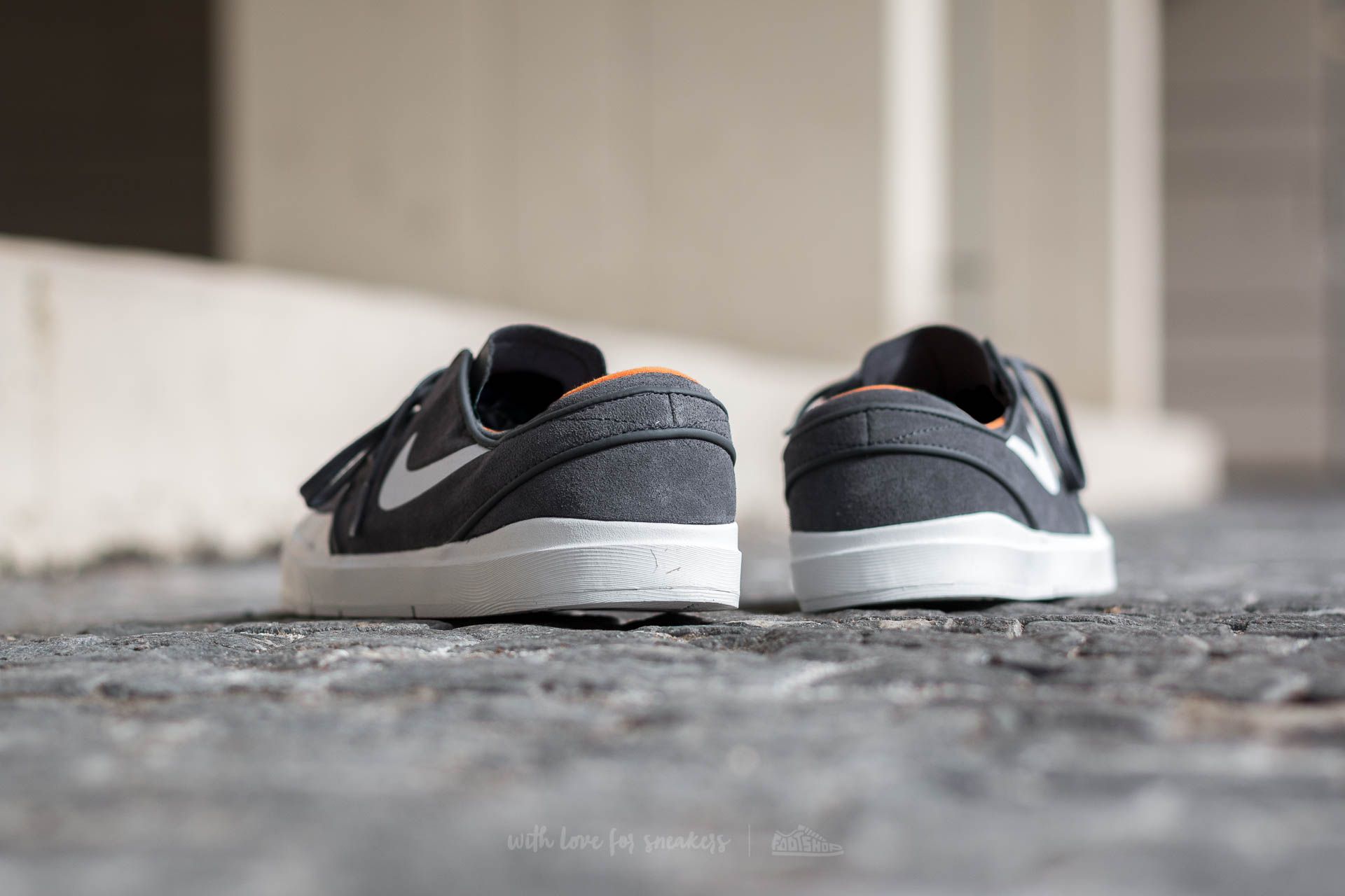 Nike men's stefan janoski hyperfeel xt skate shoe cheap