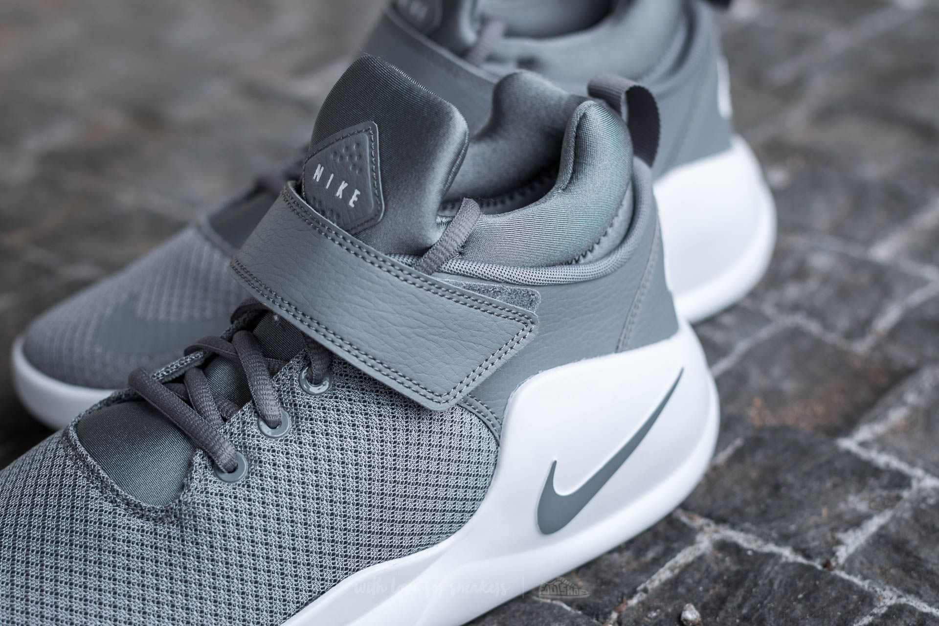 Nike shop kwazi grey