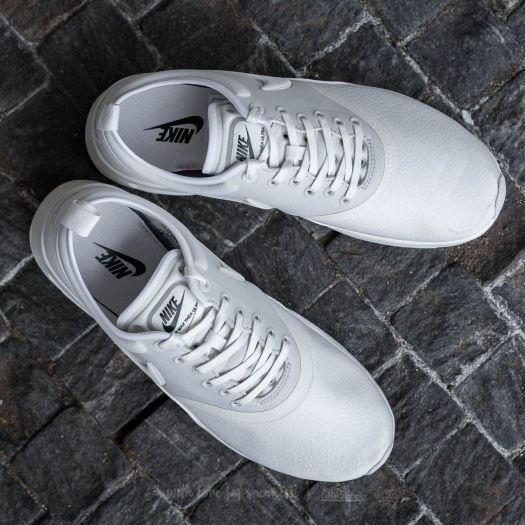 Air max thea summit white on sale