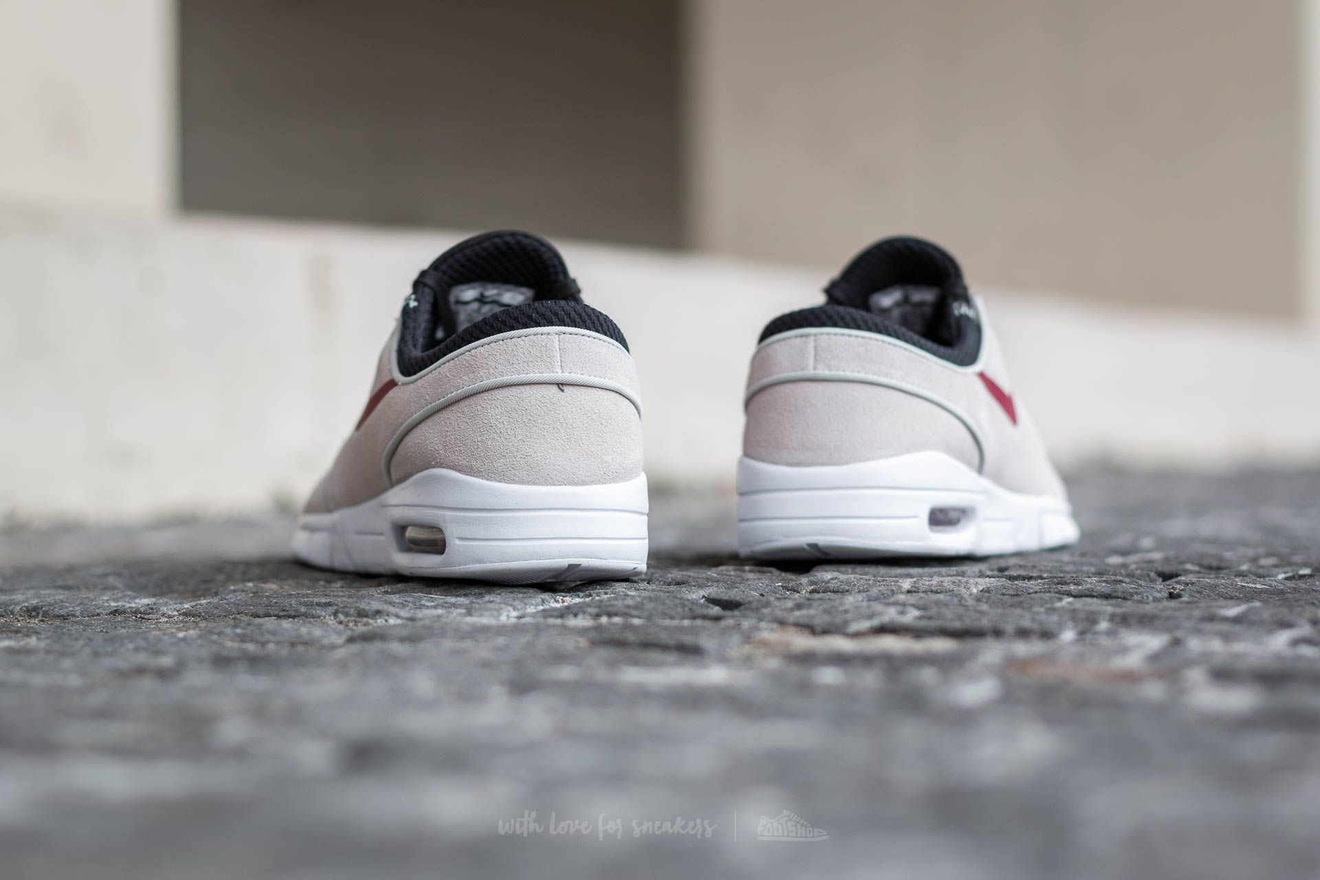 Men s shoes Nike Stefan Janoski Max L Light Bone Team Red Black White Footshop
