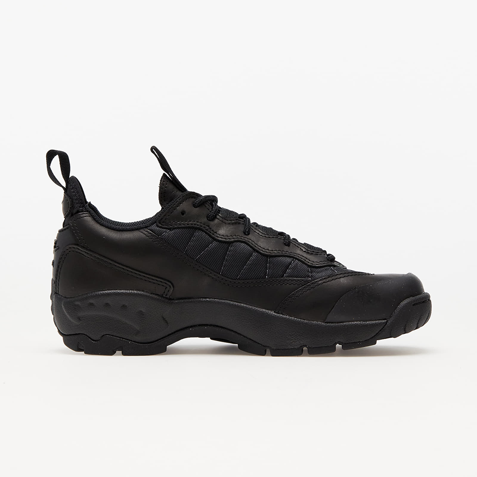 Încălțăminte și sneakerși pentru bărbați Nike ACG Air Mada Black/ Anthracite