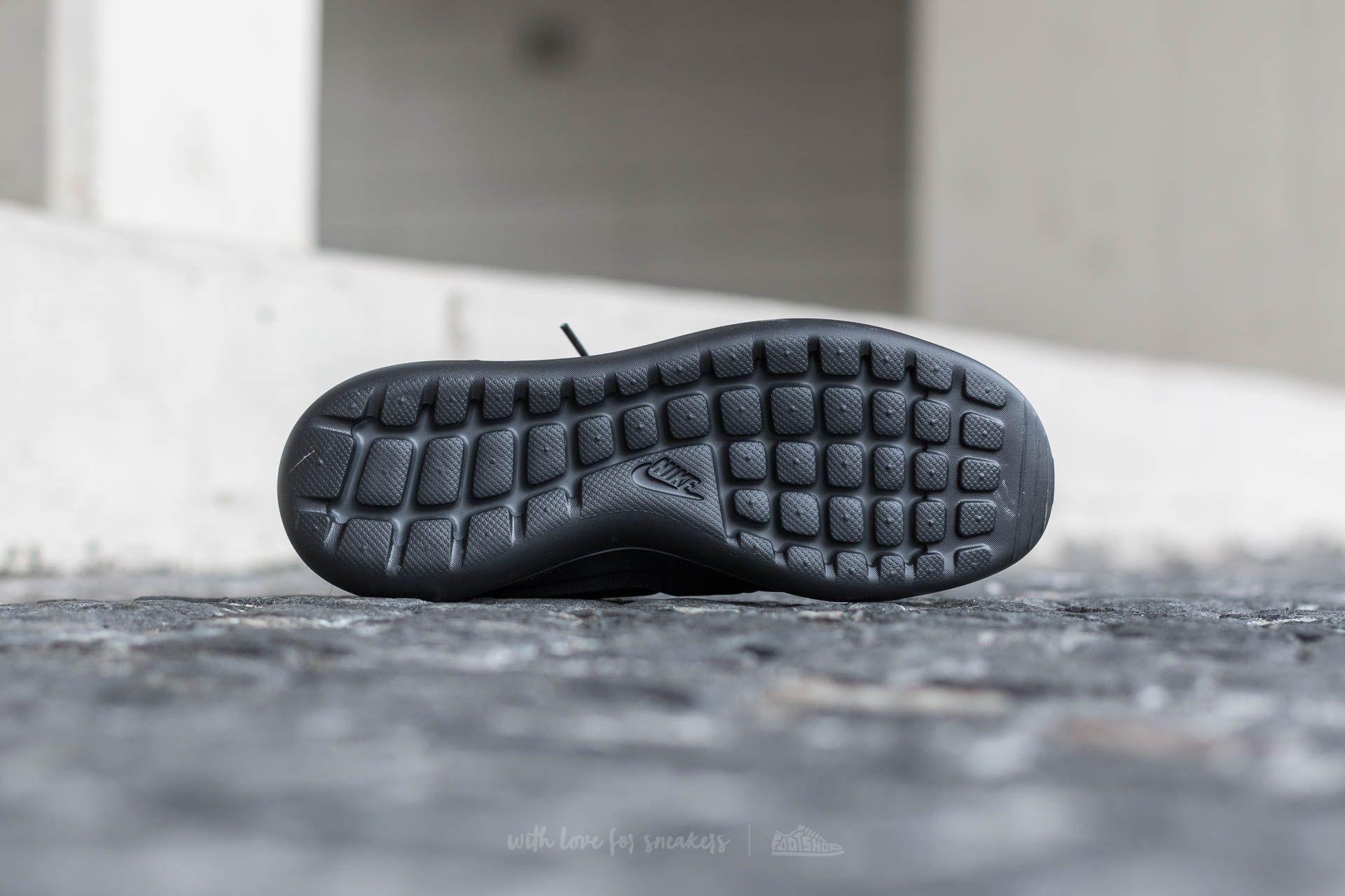 Pánské tenisky a boty Nike Roshe Two Black/ Black-Black