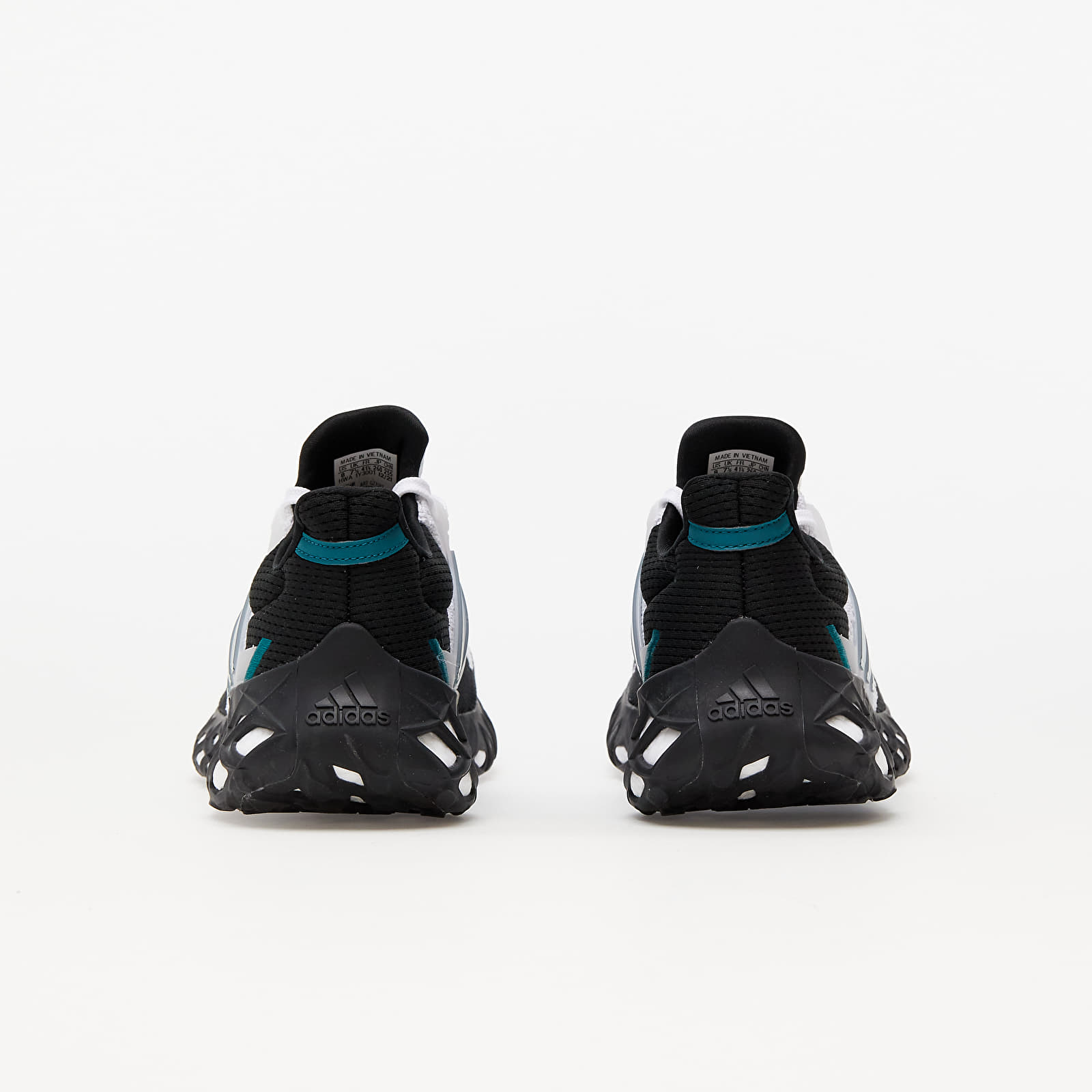 Încălțăminte și sneakerși pentru bărbați adidas UltraBOOST Web DNA Ftw White/ Legend Tea/ Core Black