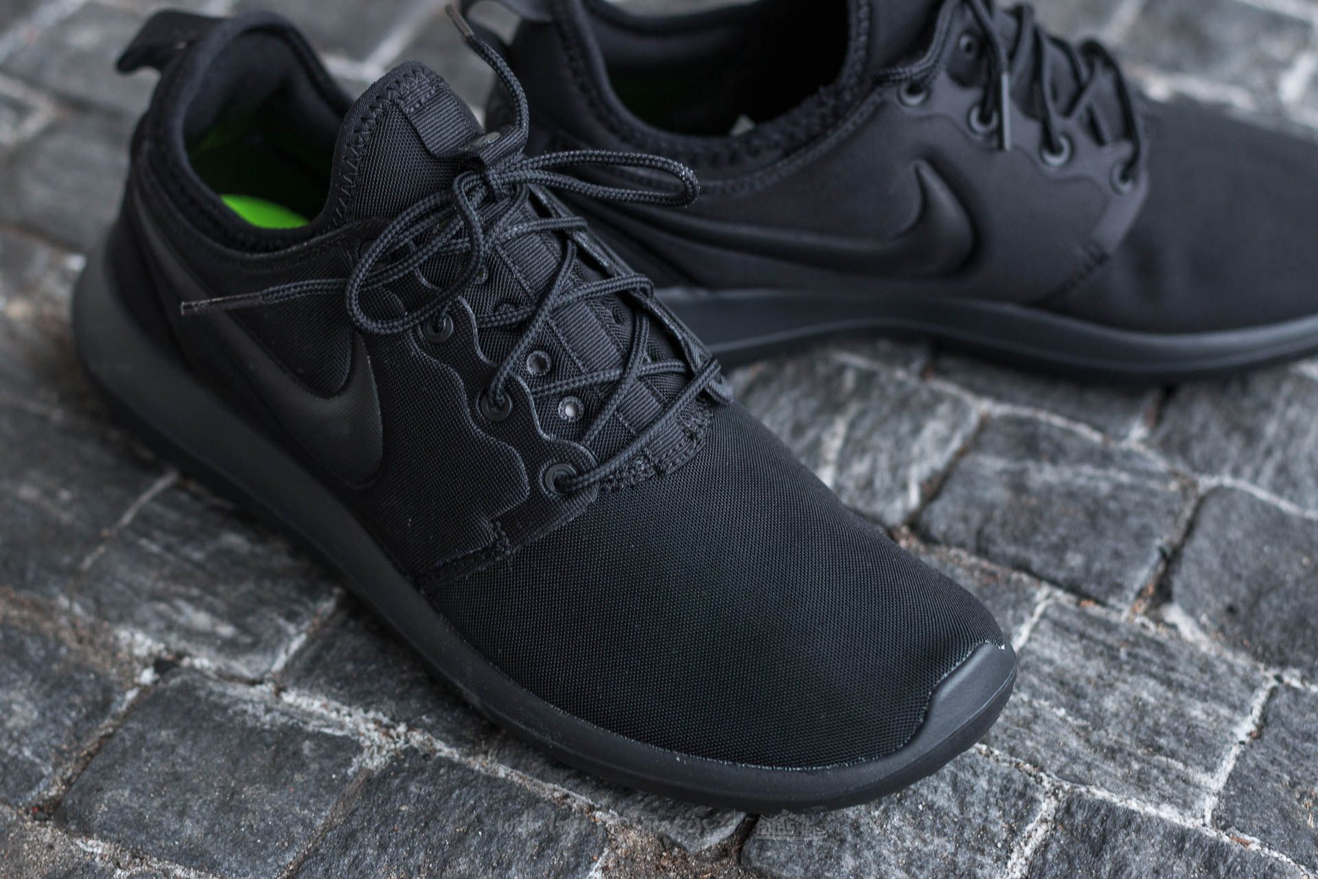 Men s shoes Nike Roshe Two Black Black Black Footshop