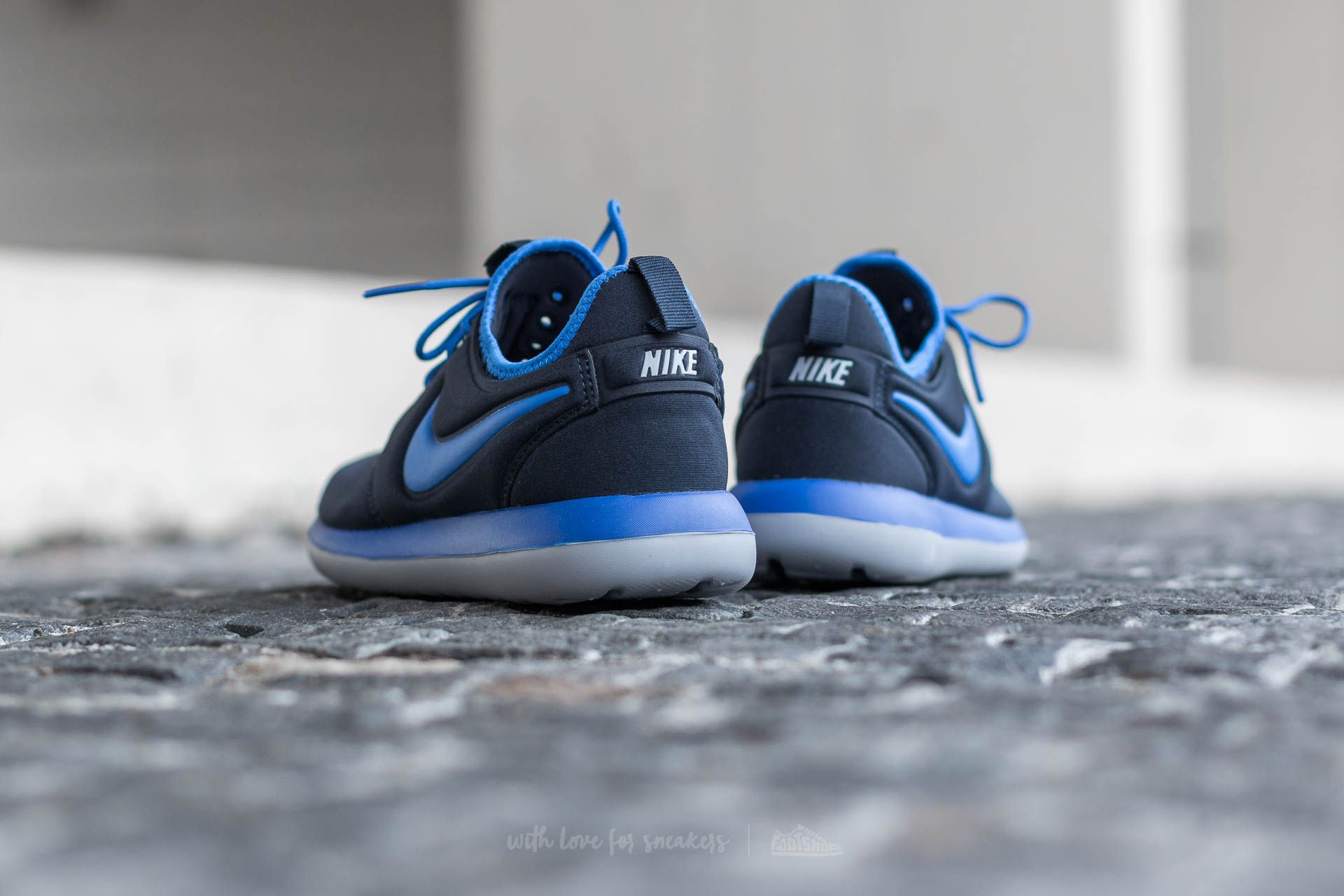 Nike roshe two blue online