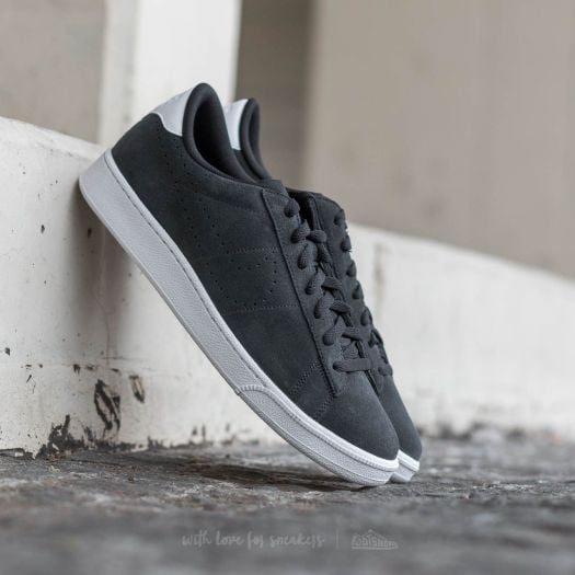 Nike Tennis Classic CS Suede