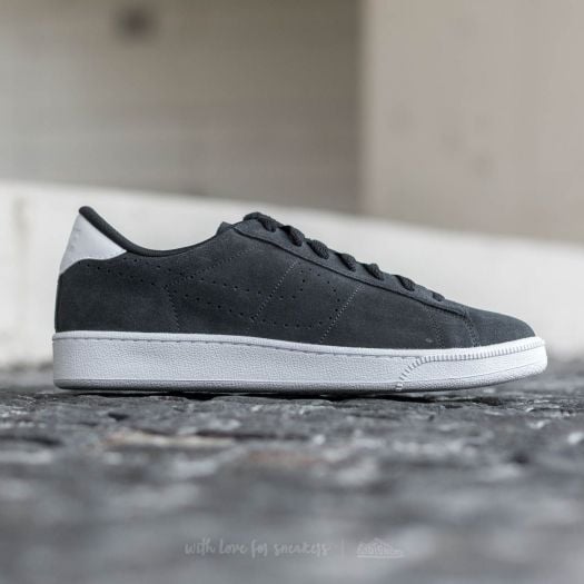 Nike tennis classic cs suede 2025