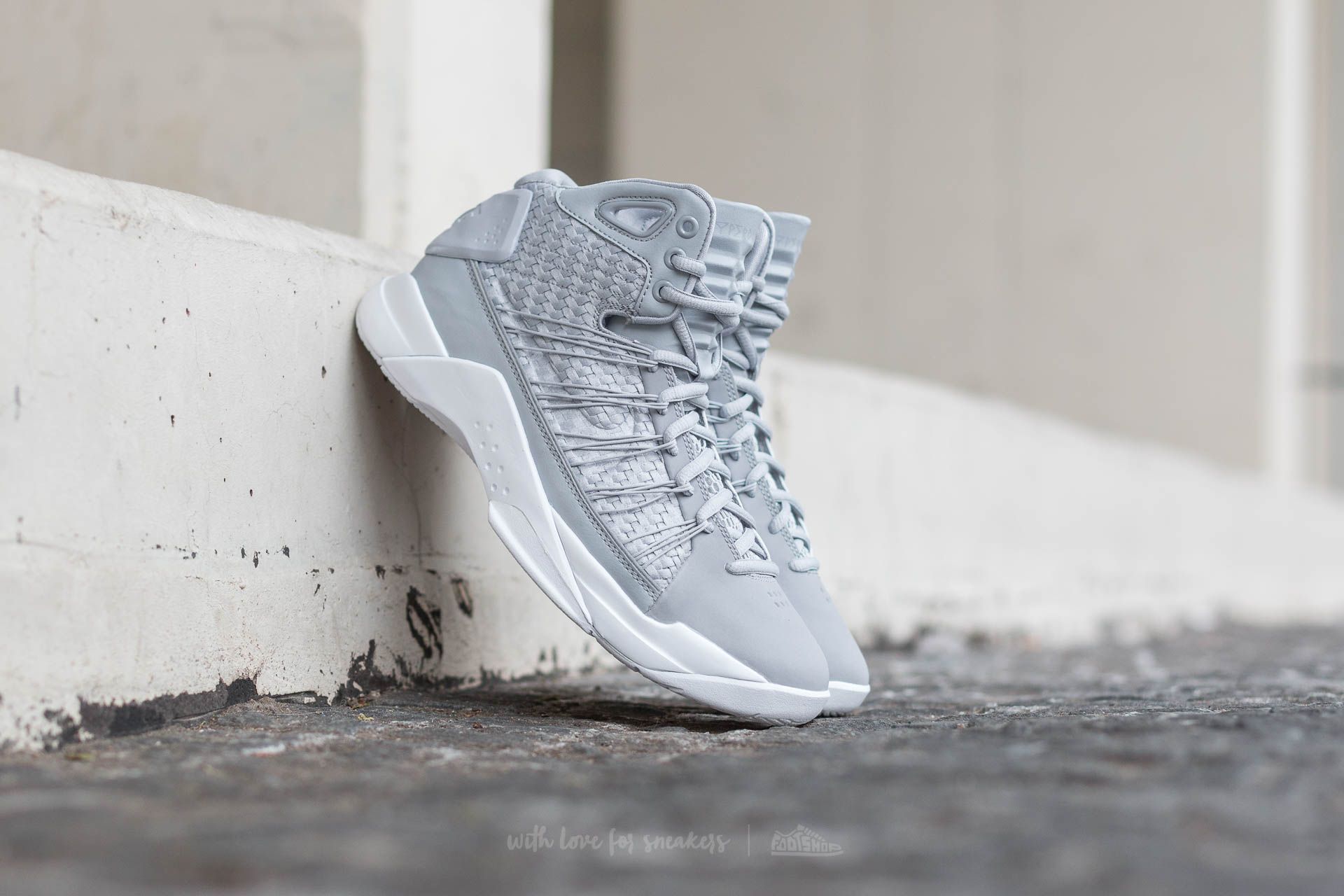 Zapatillas Hombre Nike Hyperdunk Lux Wolf Grey/ Wolf Grey-White