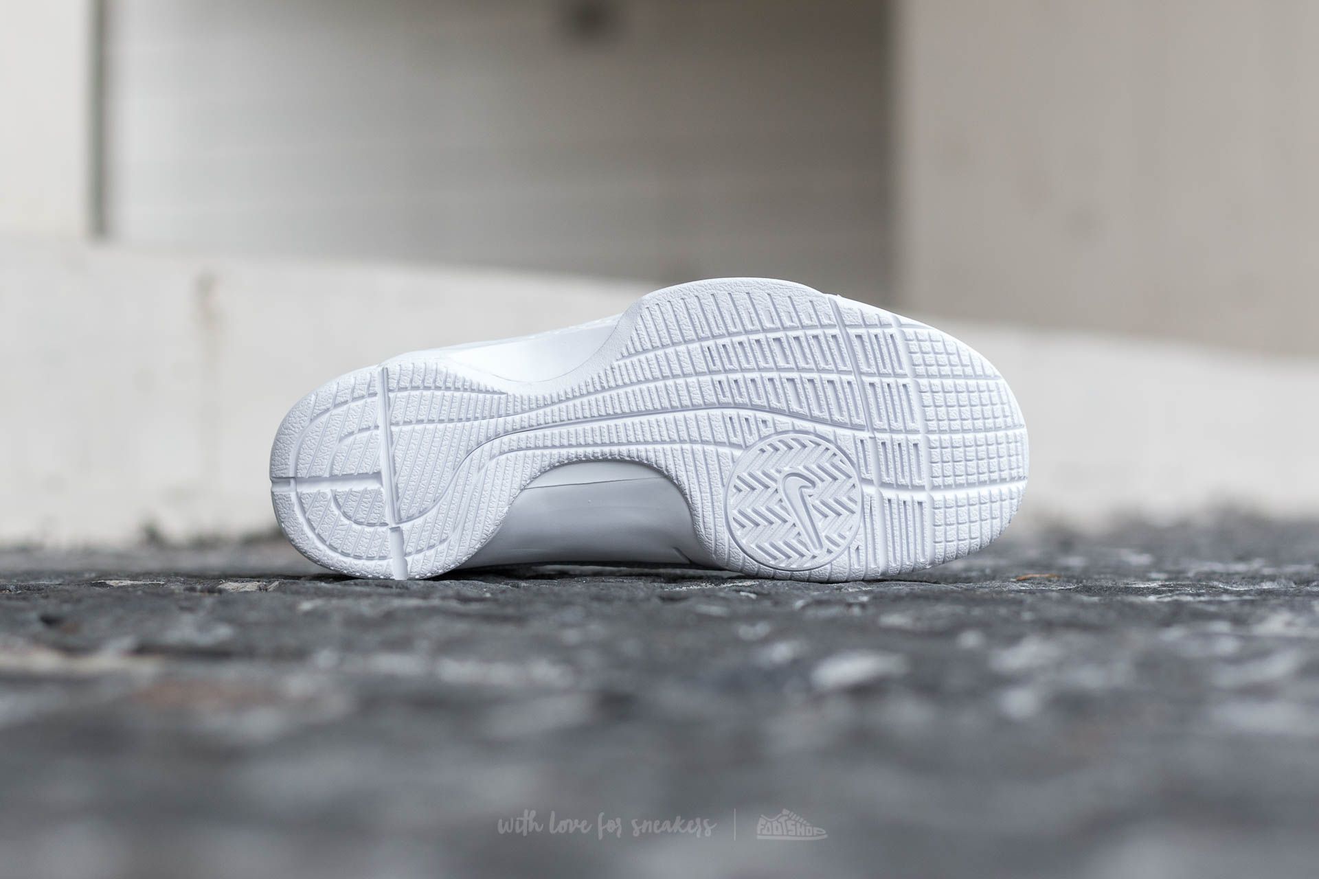 Men's shoes Nike Hyperdunk Lux Wolf Grey/ Wolf Grey-White