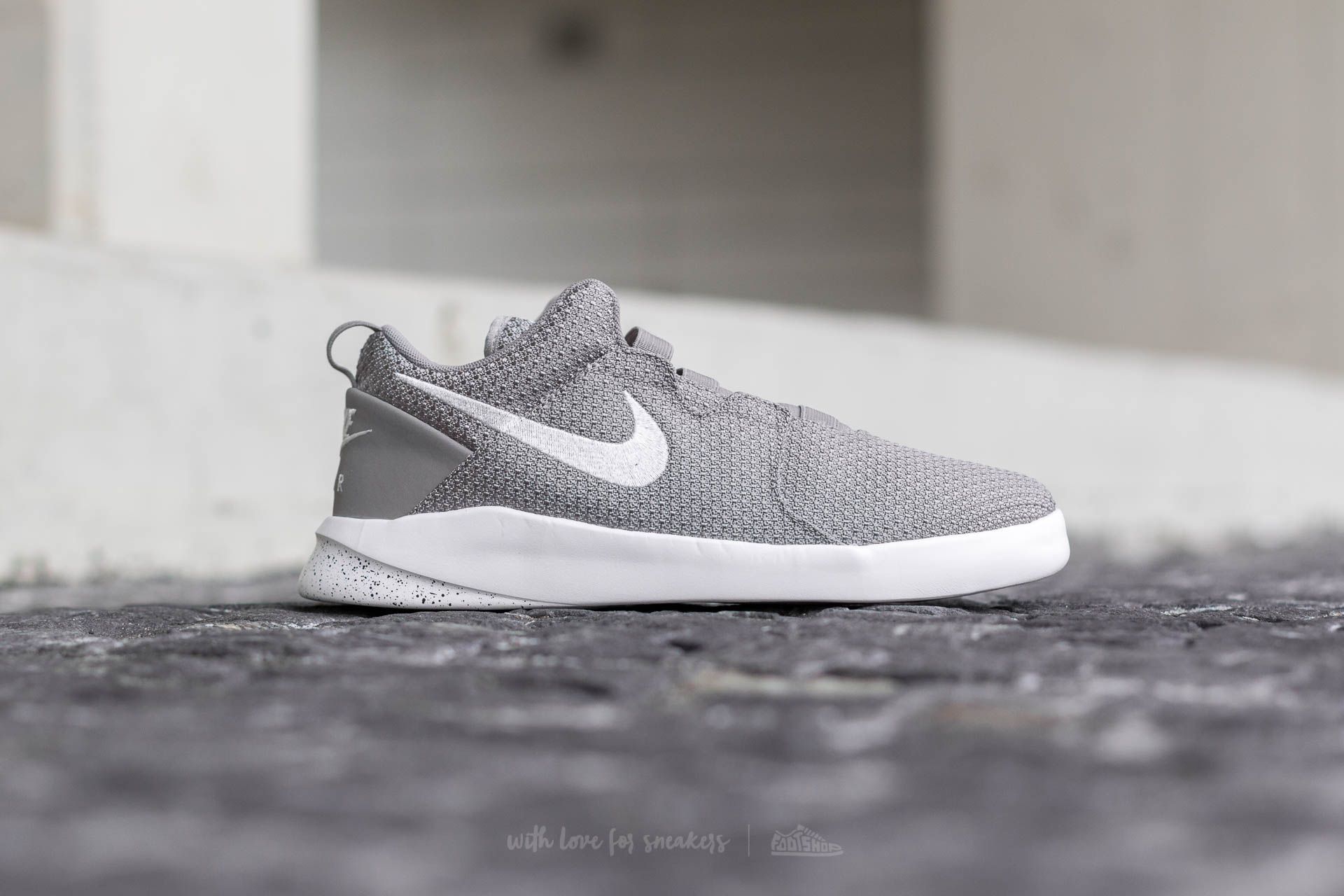 Vyriška avalynė Nike Shibusa Light Taupe/ Sail