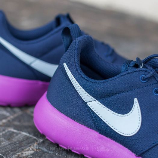 Women s shoes Nike Roshe One GS Midnight Navy Blue Tint Footshop