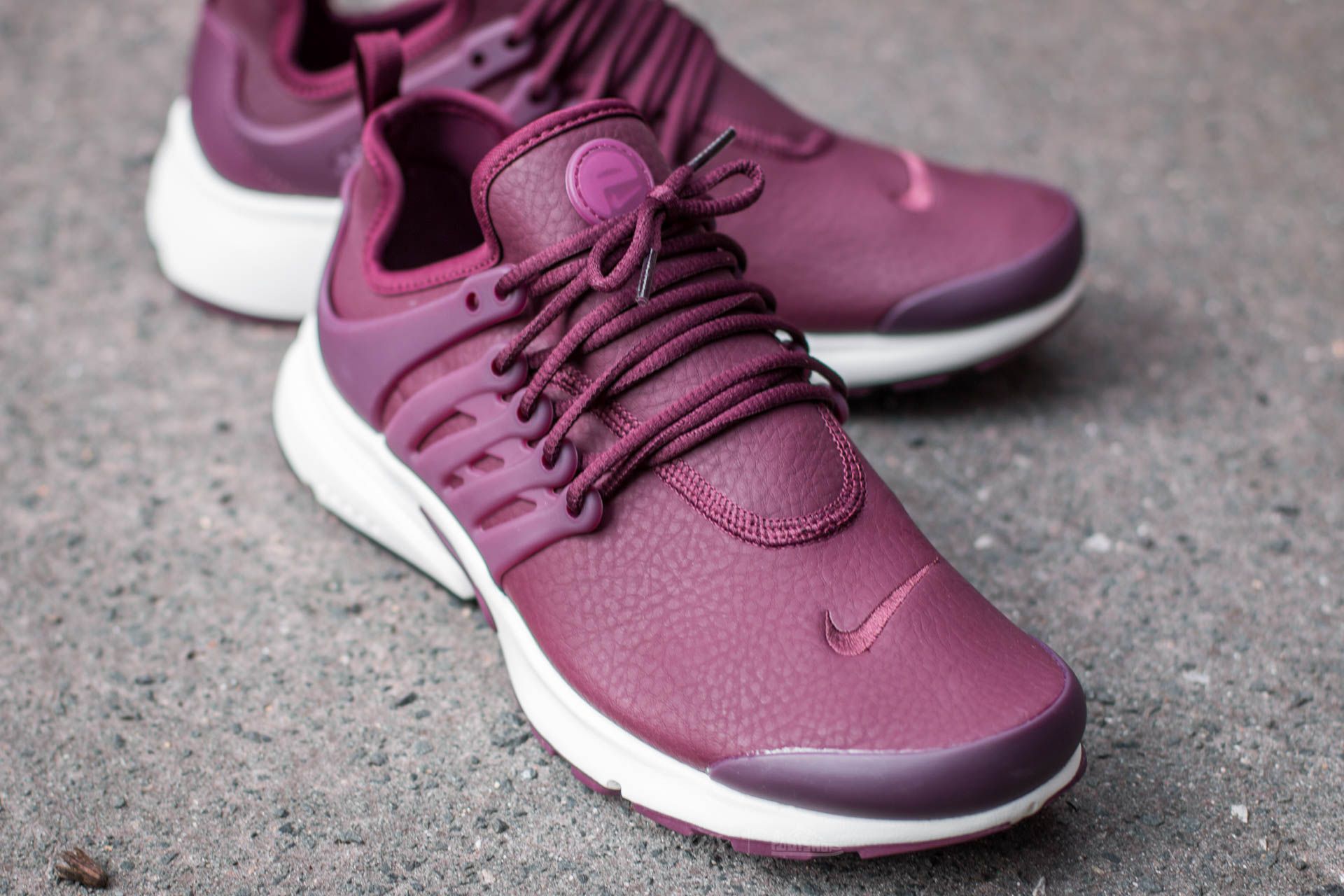Shoes Nike W Air Presto Premium Night Maroon Night Maroon Sail Footshop