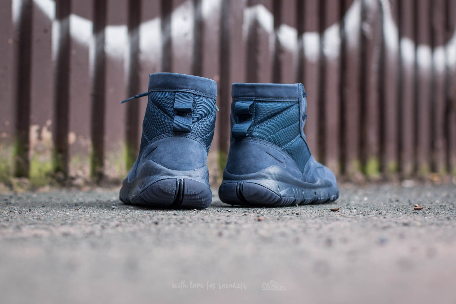 Zapatillas Hombre Nike SFB 6" NSW Leather Obsidian/ Obsidian-Anthracite