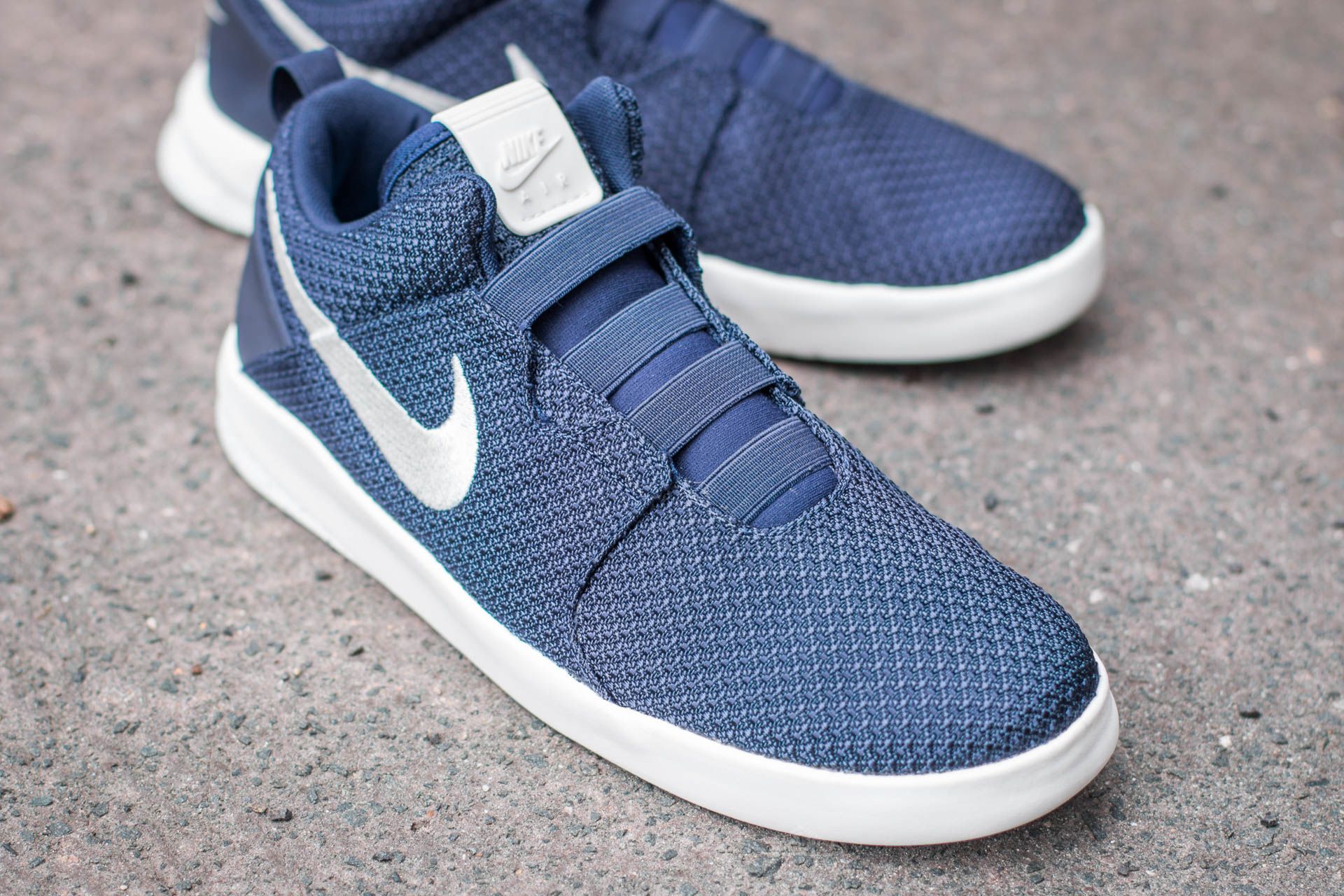 Nike air shibusa top