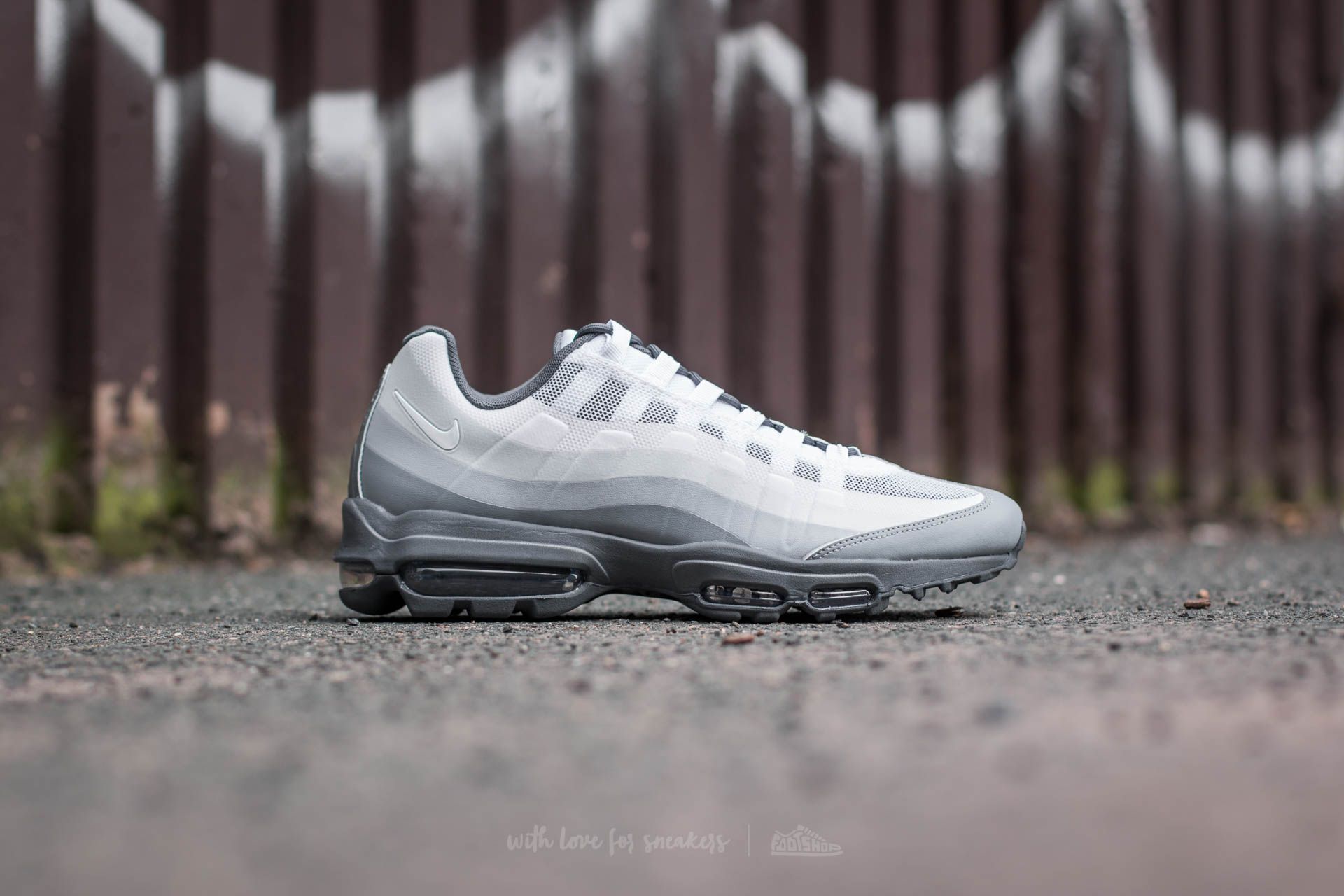 Herren Sneaker und Schuhe Nike Air Max 95 Ultra Essential Stealth White Cool Grey Wolf Grey Footshop