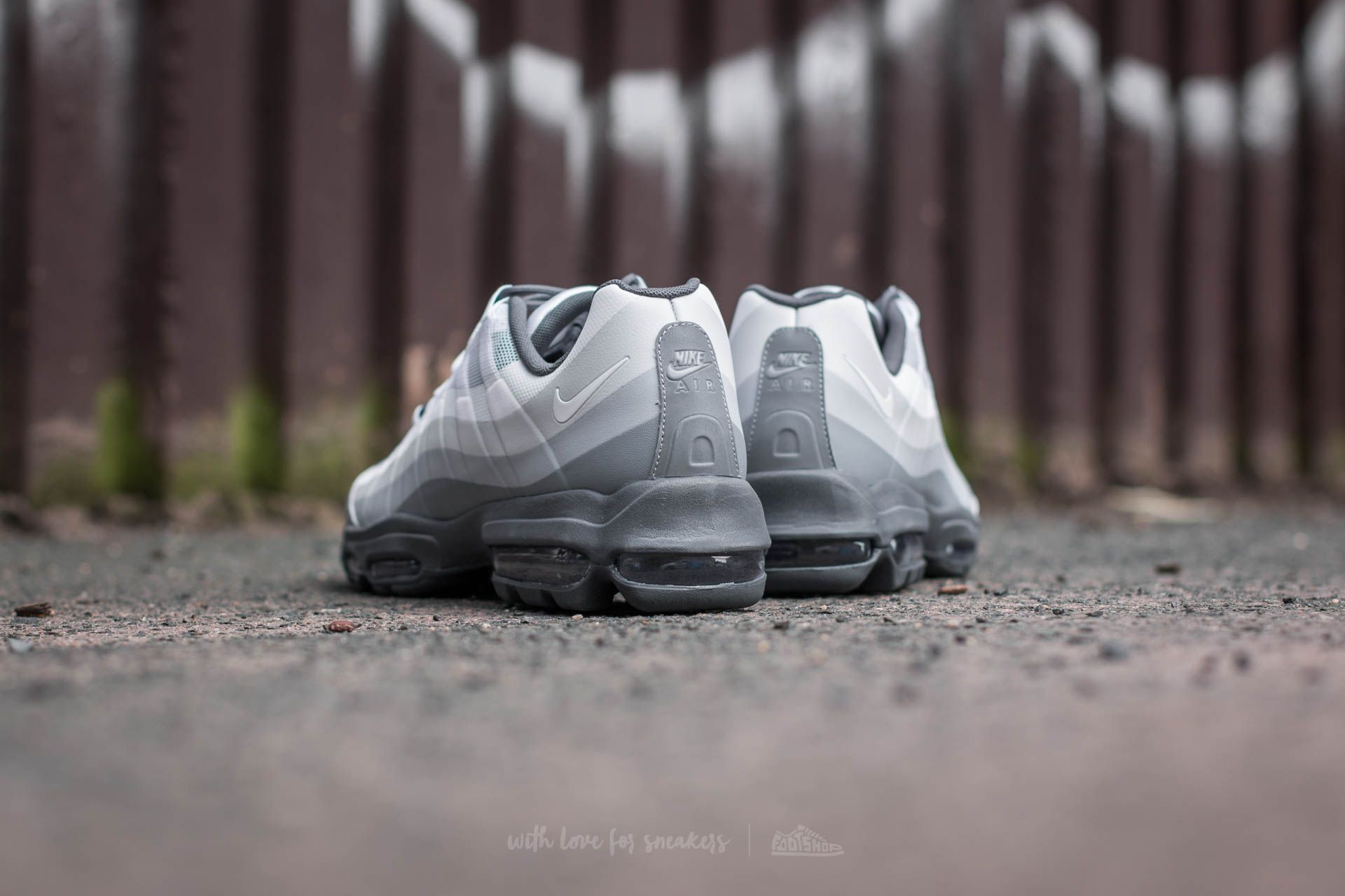 Nike air max 95 ultra essential wolf grey top