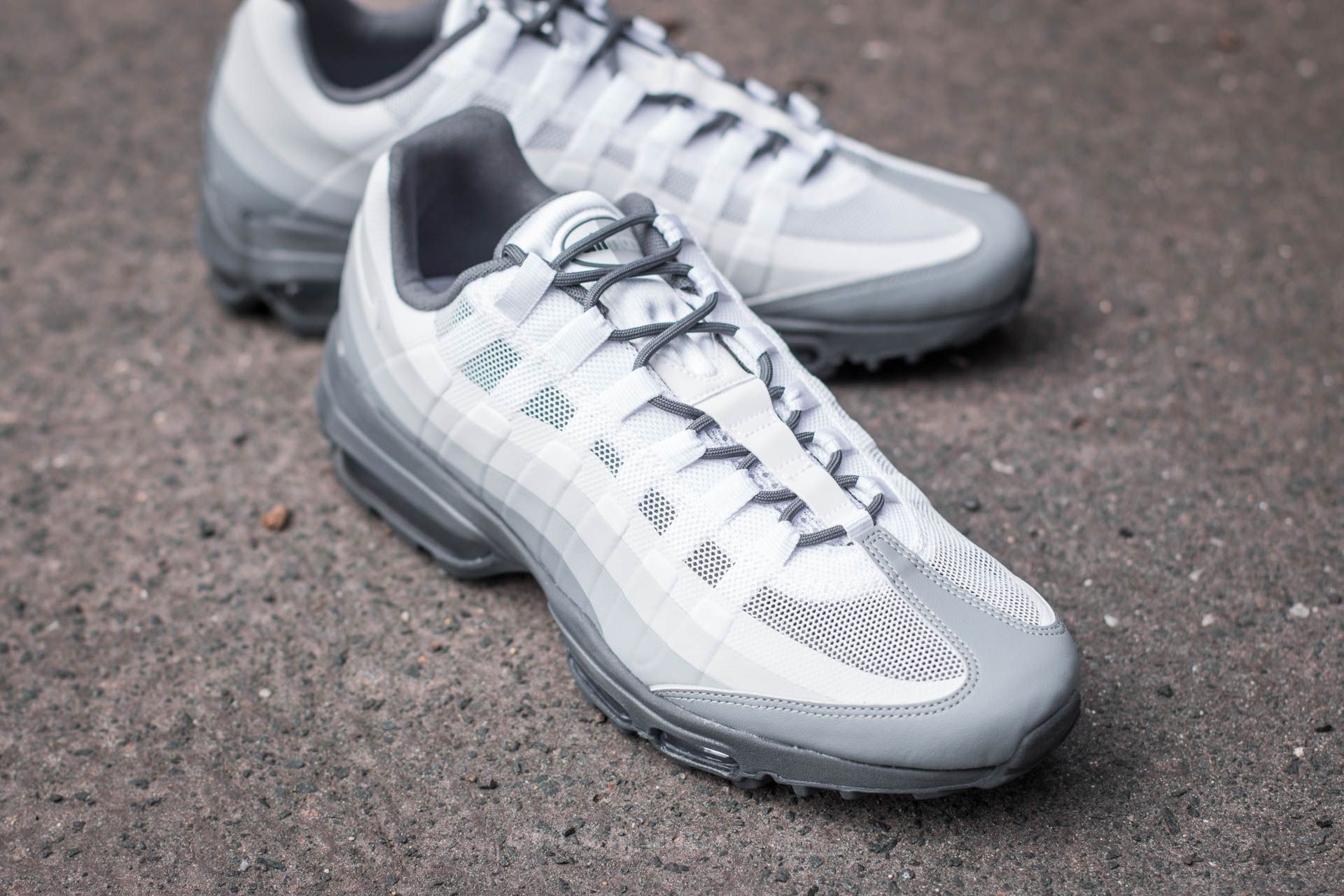 Herren Sneaker und Schuhe Nike Air Max 95 Ultra Essential Stealth White Cool Grey Wolf Grey Footshop