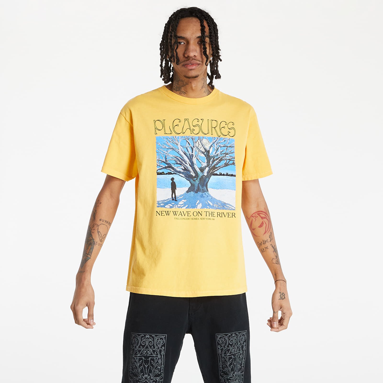 ★HELENE PARIS★ Disco Artwork Half T-Shirt Sepia Sade Pop Art T-Shirt: Elevate Your Style with Timeless