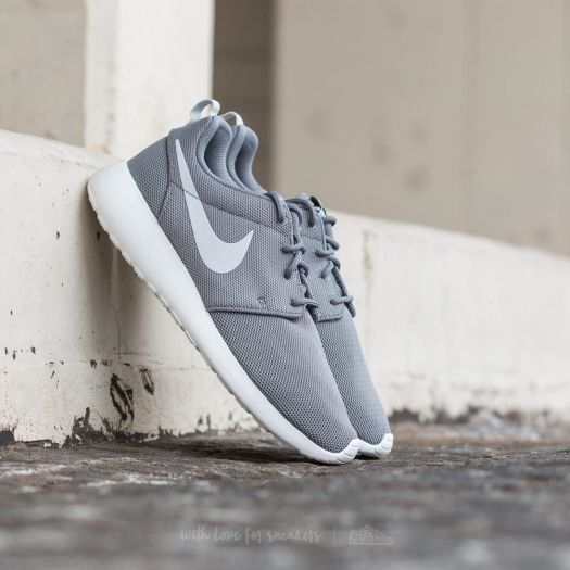 Women's roshe one shoes sale hot sale