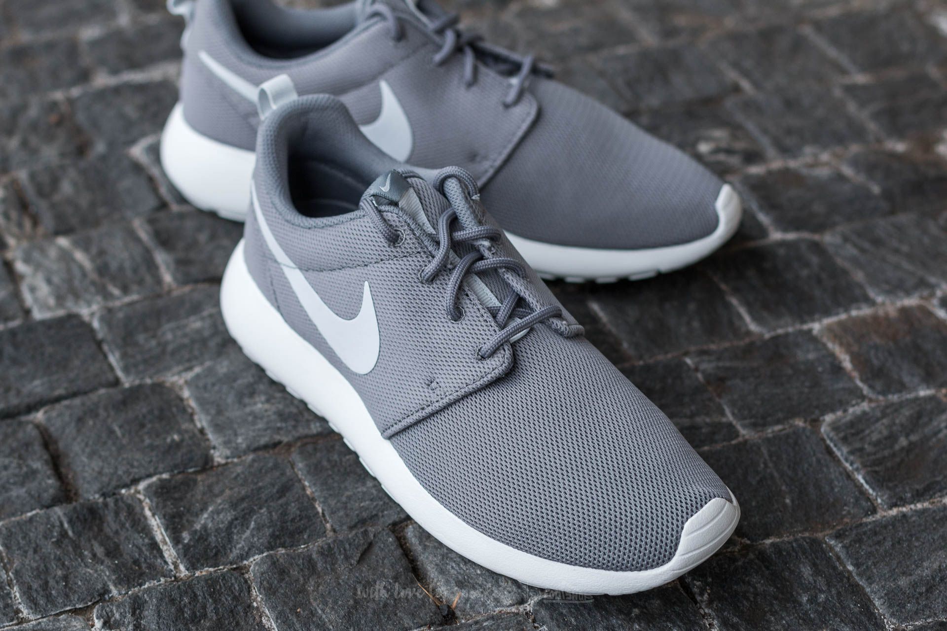 nike roshe women canada