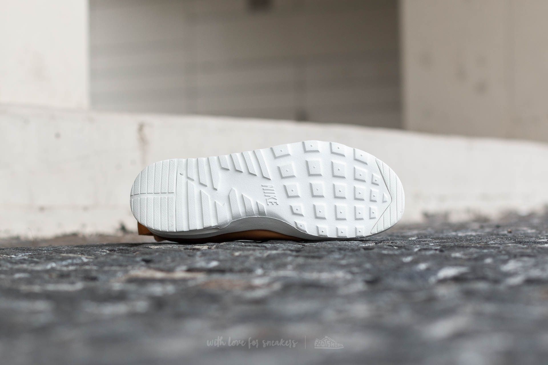 Women's shoes Nike W Air Max Thea Mid Ale Brown/Ale Brown-Sail