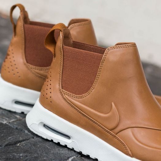 Nike thea mid top