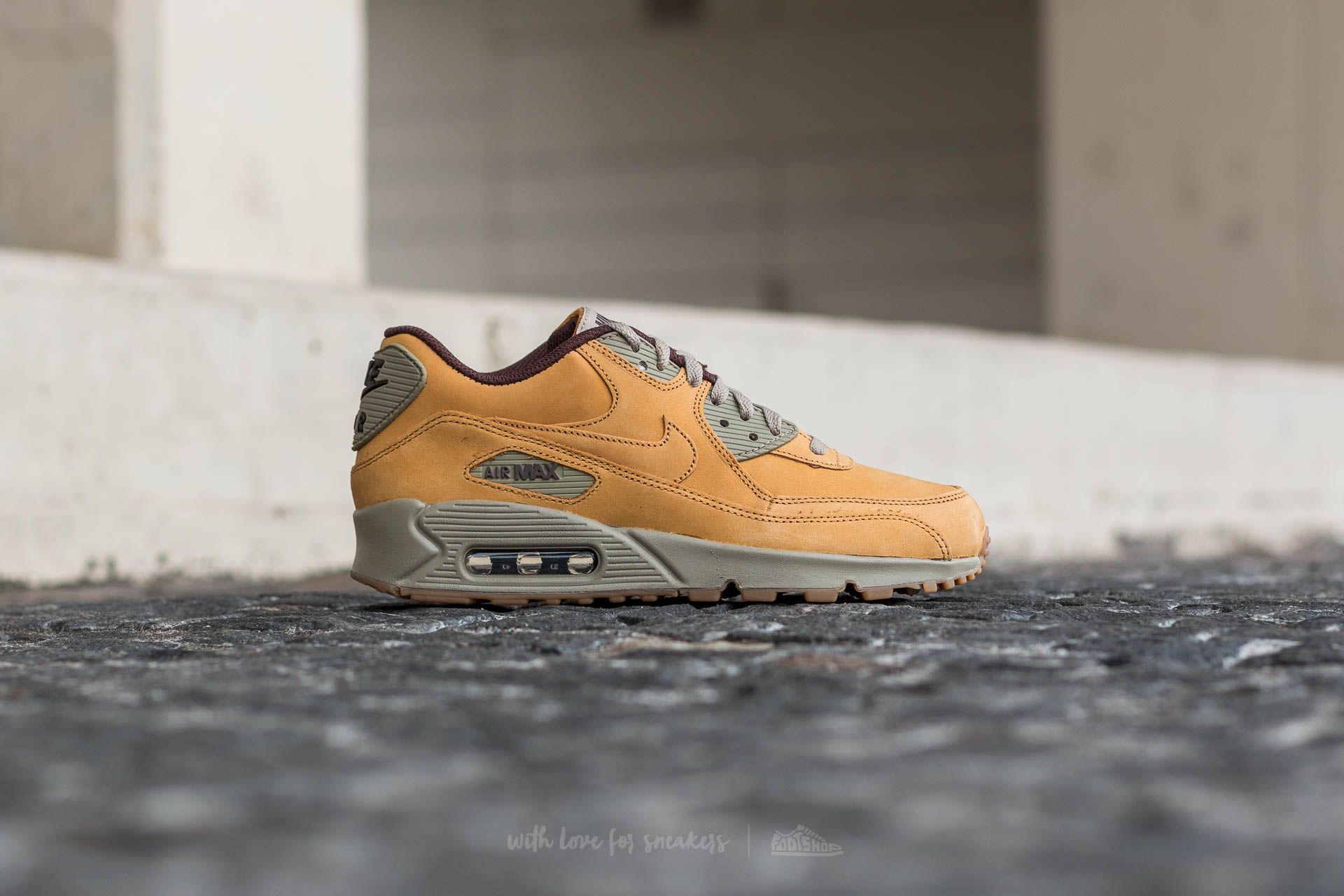 Nike air max 90 womens grey bronze 2025