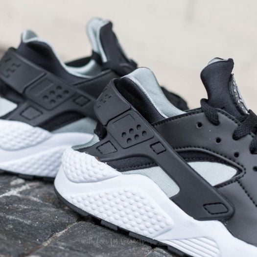 Black and silver huaraches online