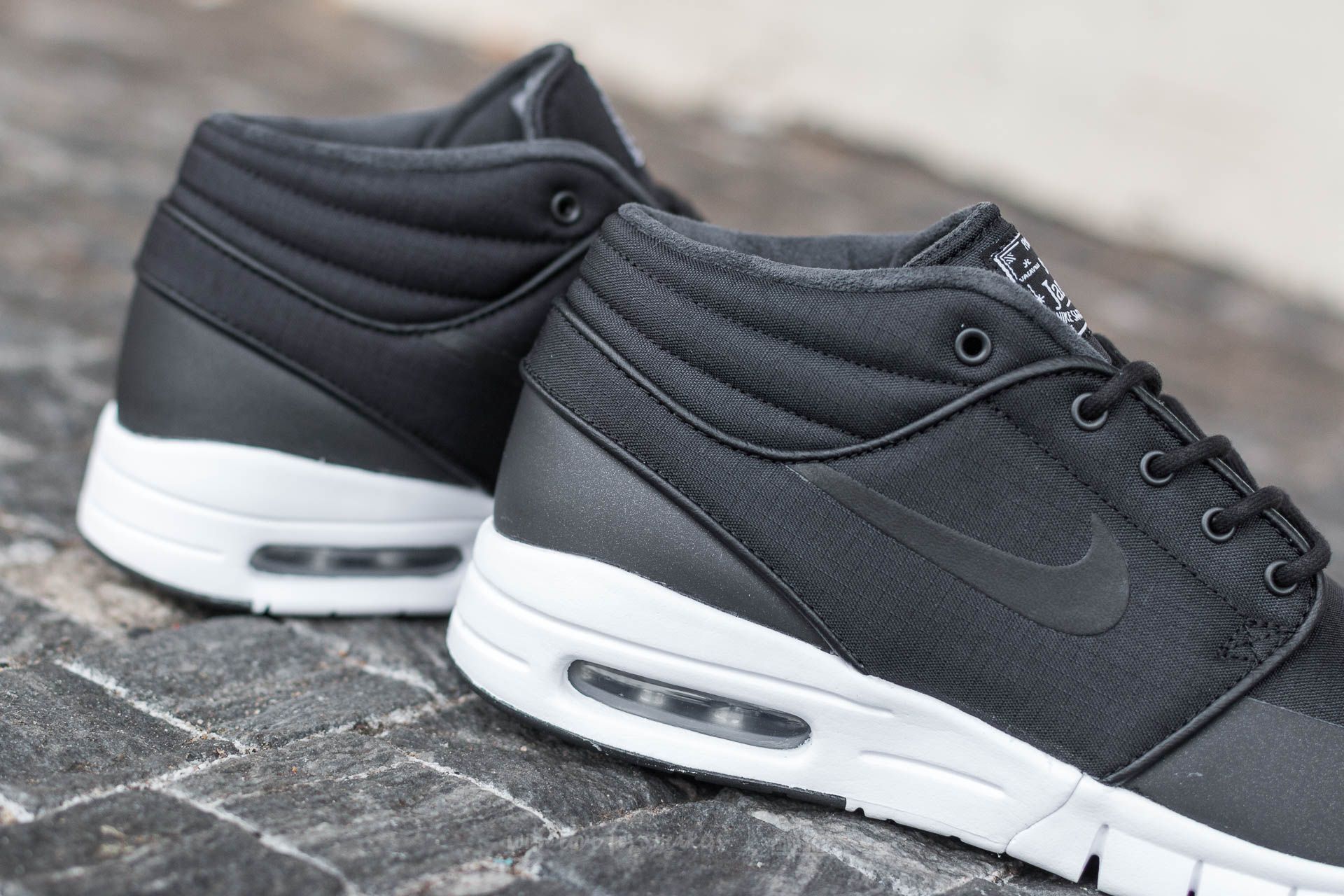 Men s shoes Nike Stefan Janoski Max MID Black Black Metallic Silver Footshop