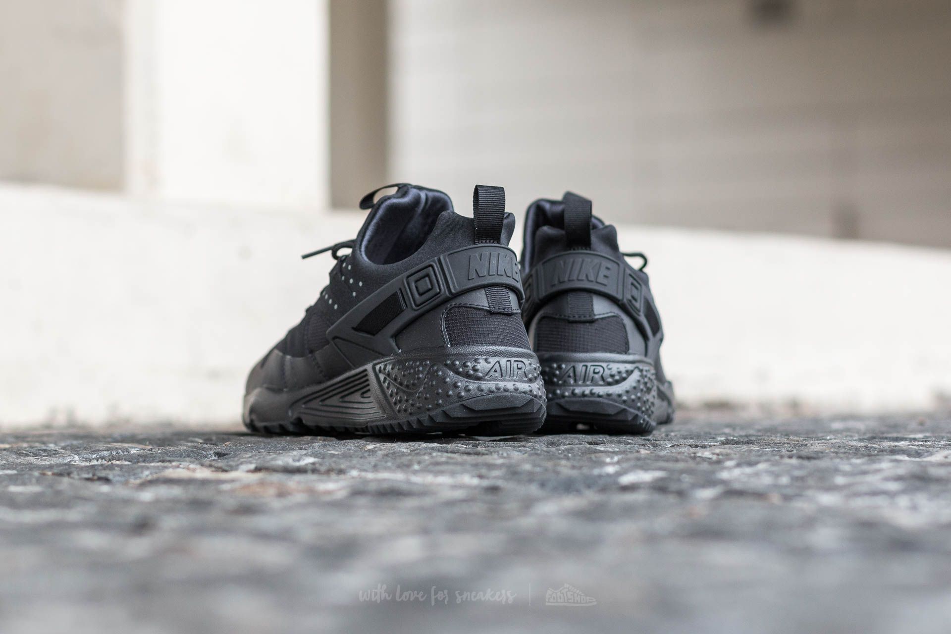 Men's shoes Nike Air Huarache Utility Black/ Black-Black
