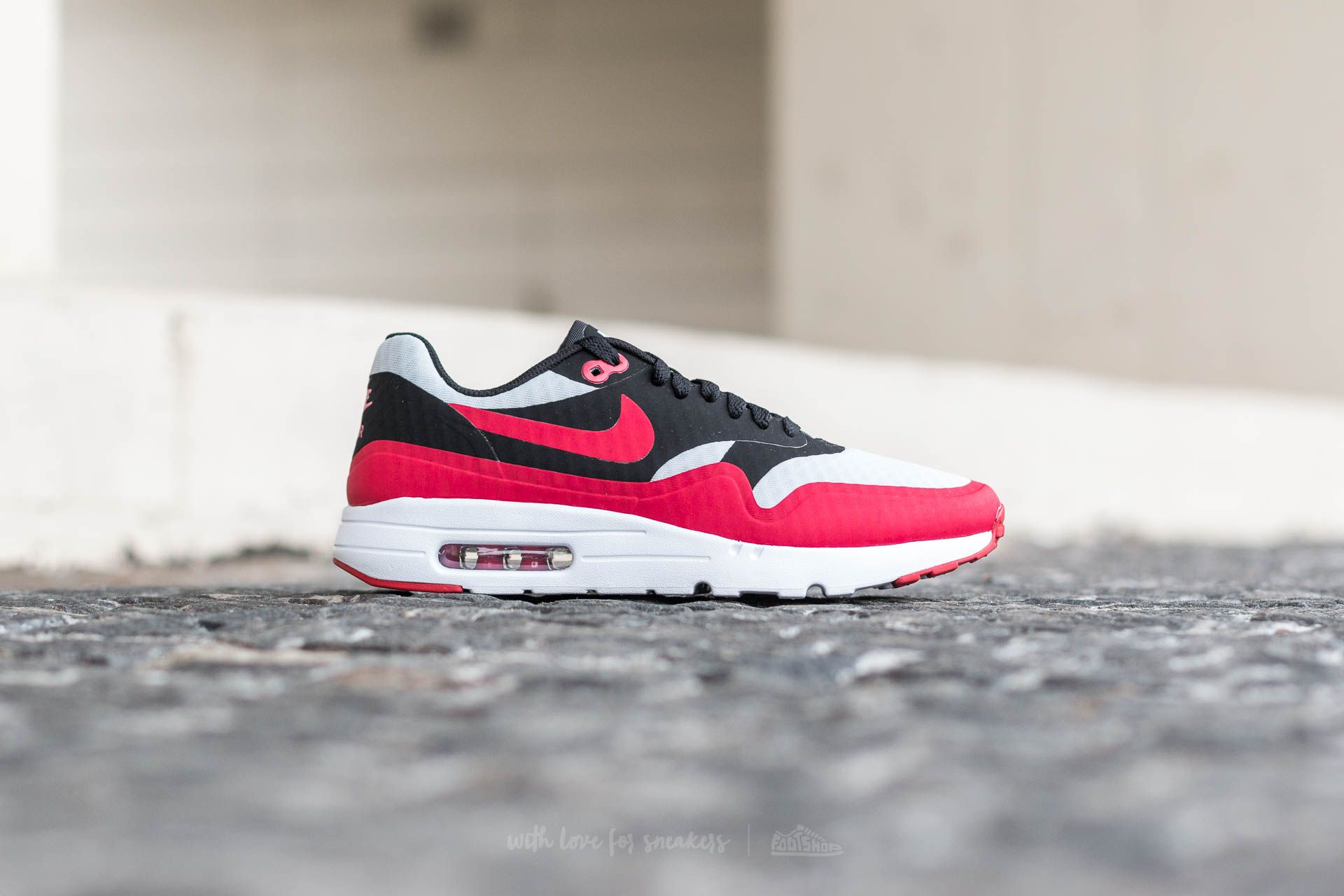 nike air max 1 ultra essential black