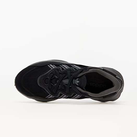 Chaussures et baskets homme adidas Ozweego Core Black Ftw White Grey Six Footshop
