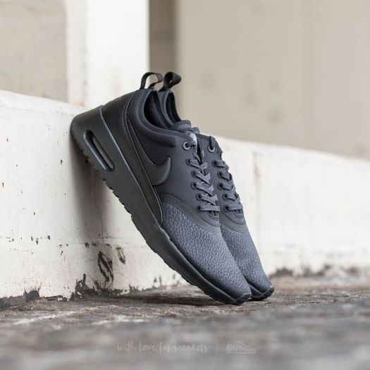 All black nike thea womens outlet