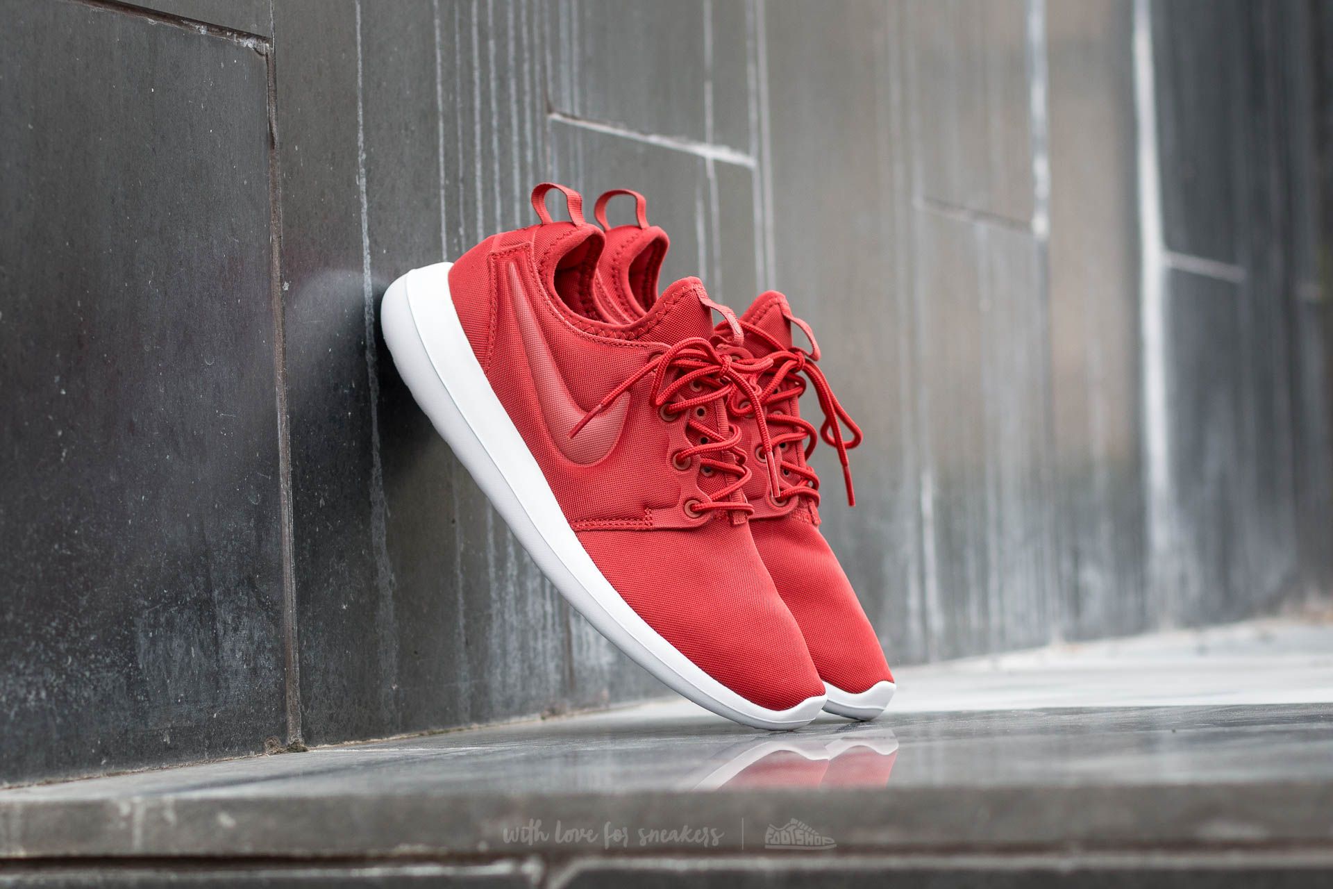 Women s shoes Nike W Roshe Two Dark Cayenne Dark Cayenne Footshop