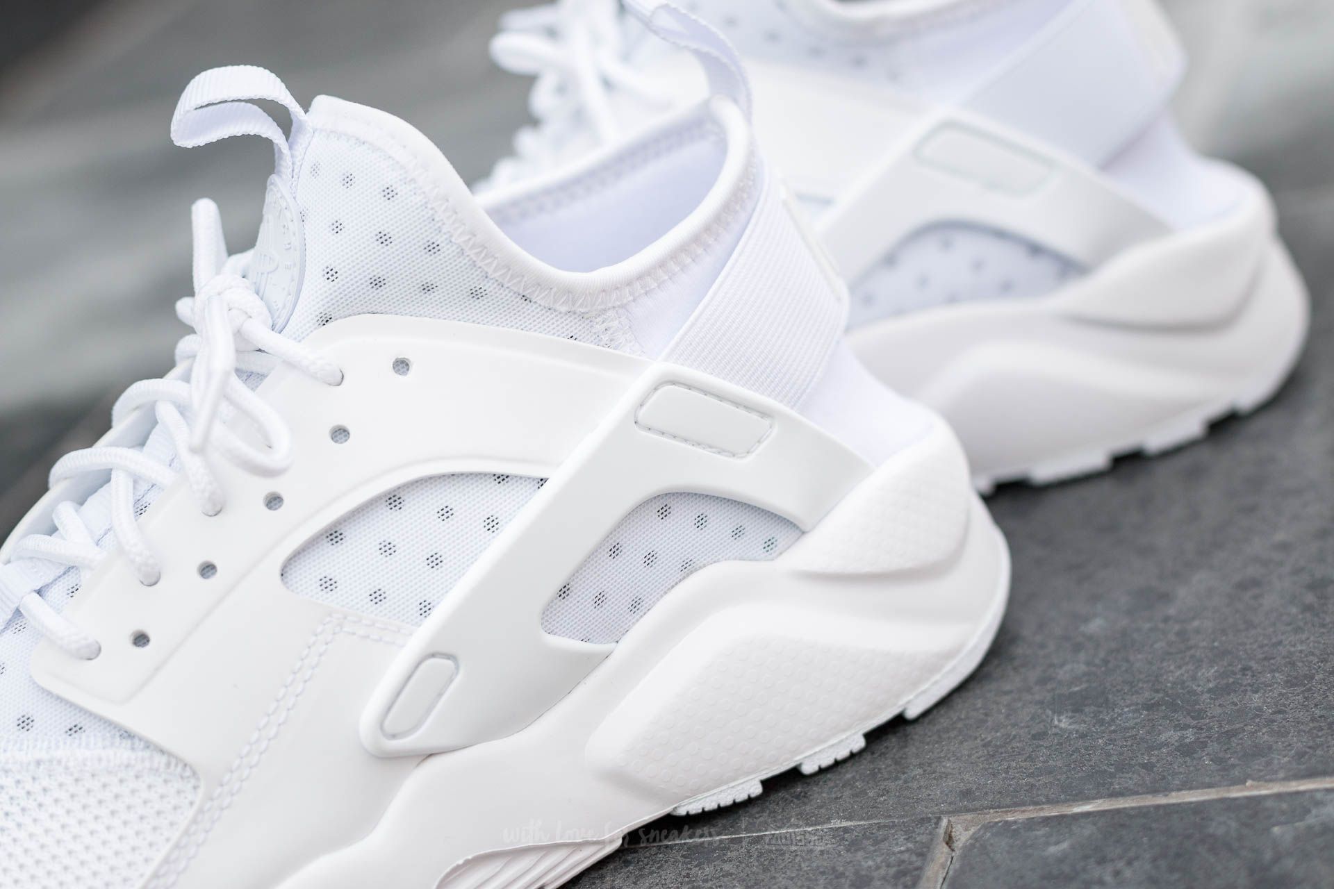 Nike air huarache ultra hombre blanco 2025