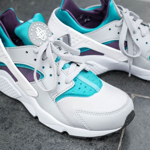 Men s shoes Nike Air Huarache Wolf Grey White Aquatone Purple